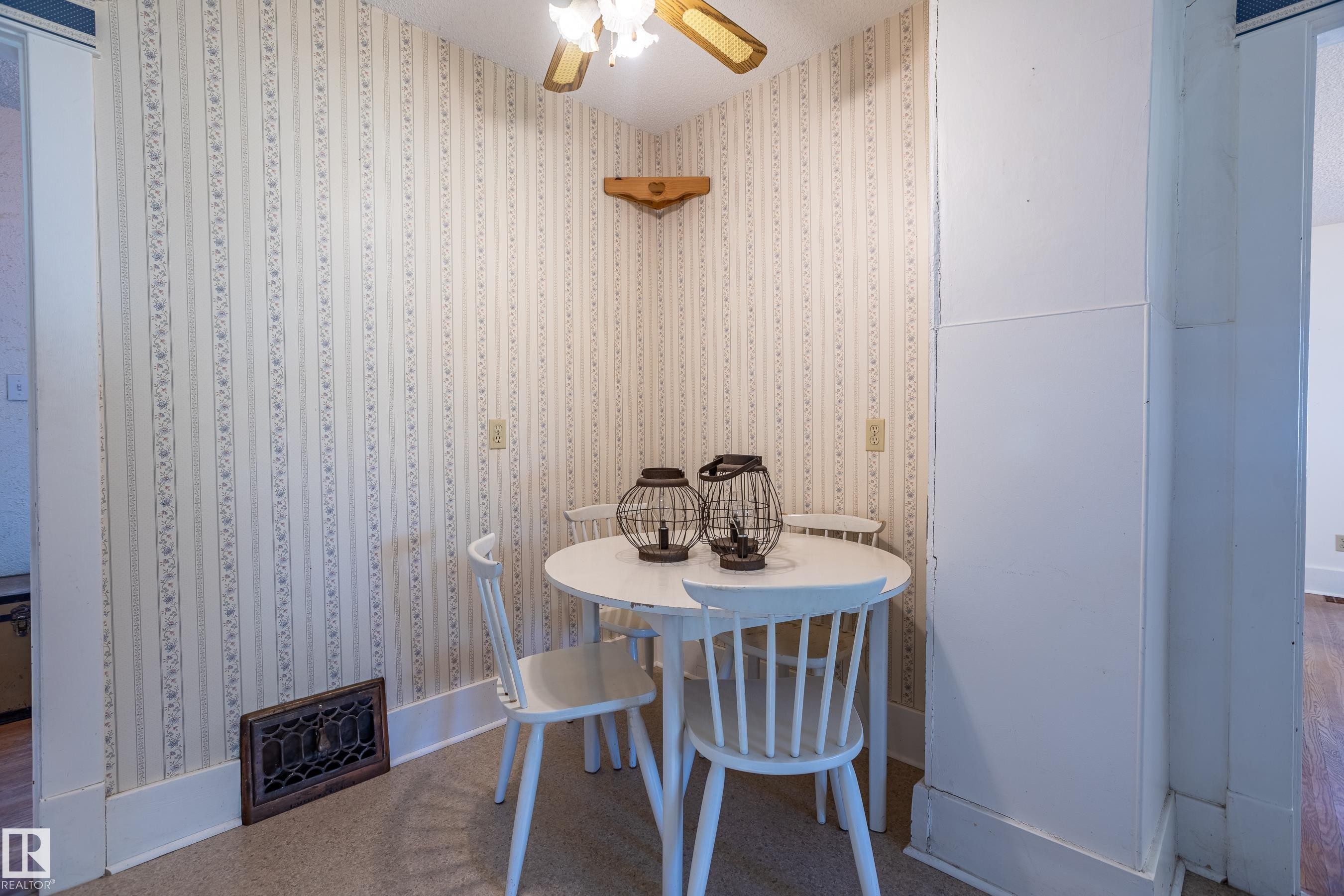












10016 105 Street

,
Westlock,




AB
T7P 1V2

