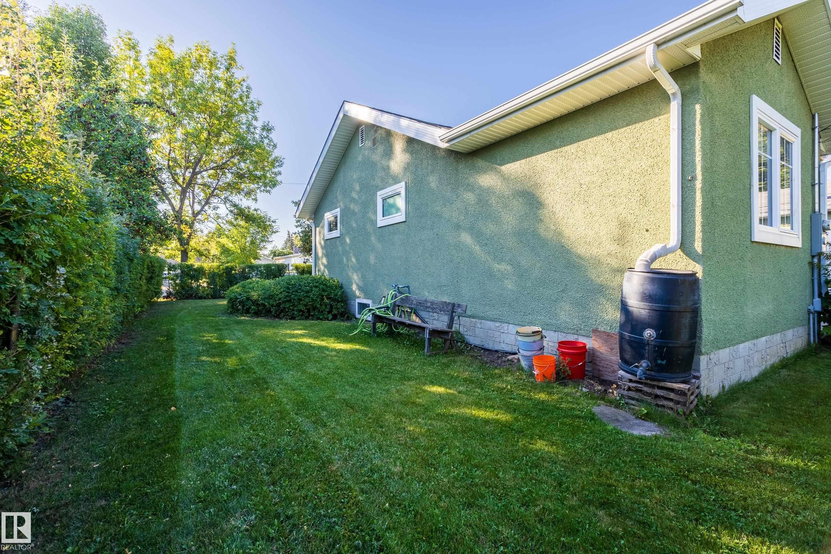 












10016 105 Street

,
Westlock,




AB
T7P 1V2


