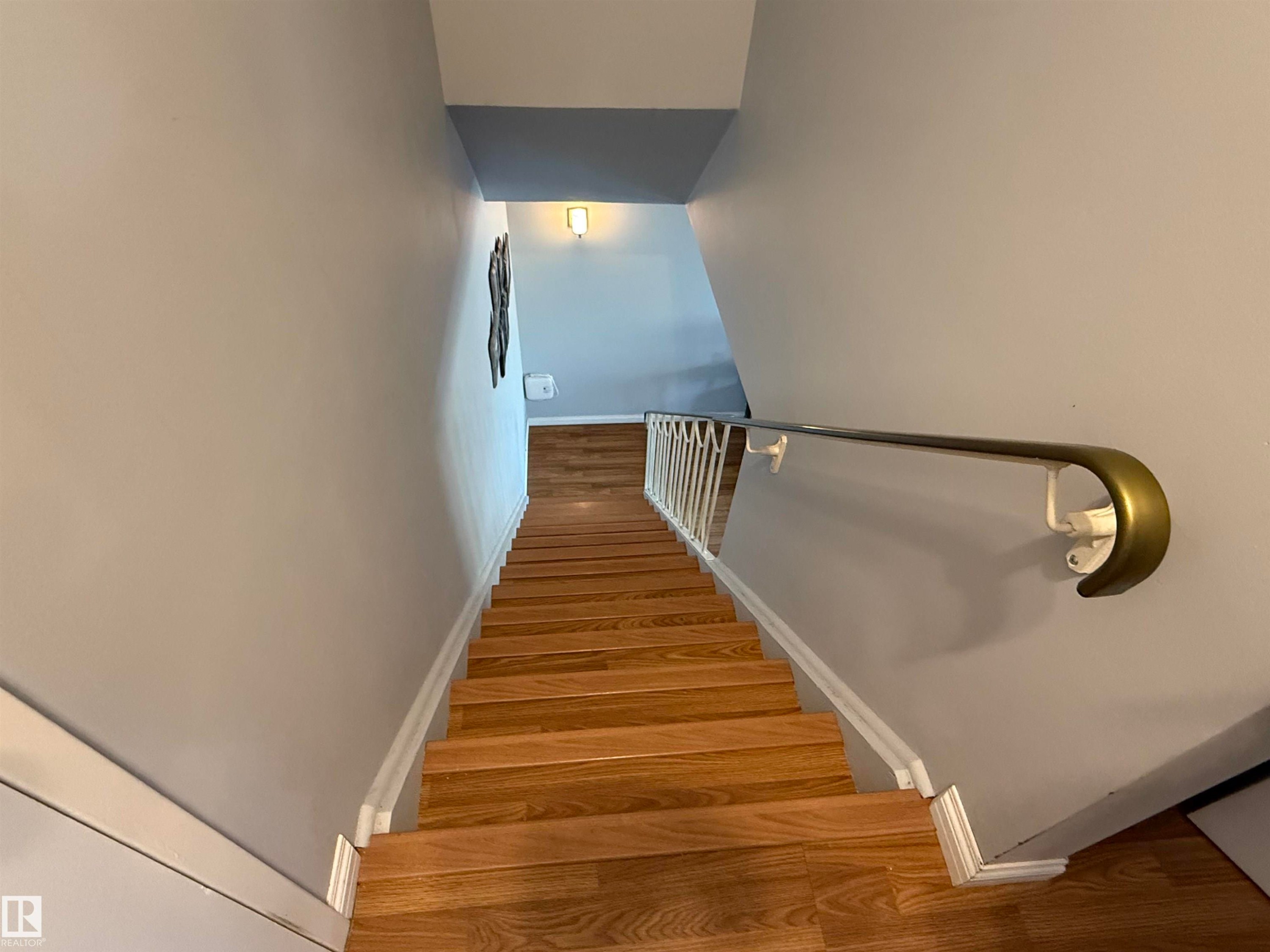 












207 7815 159 Street

,
Edmonton,




AB
T5R 2E1

