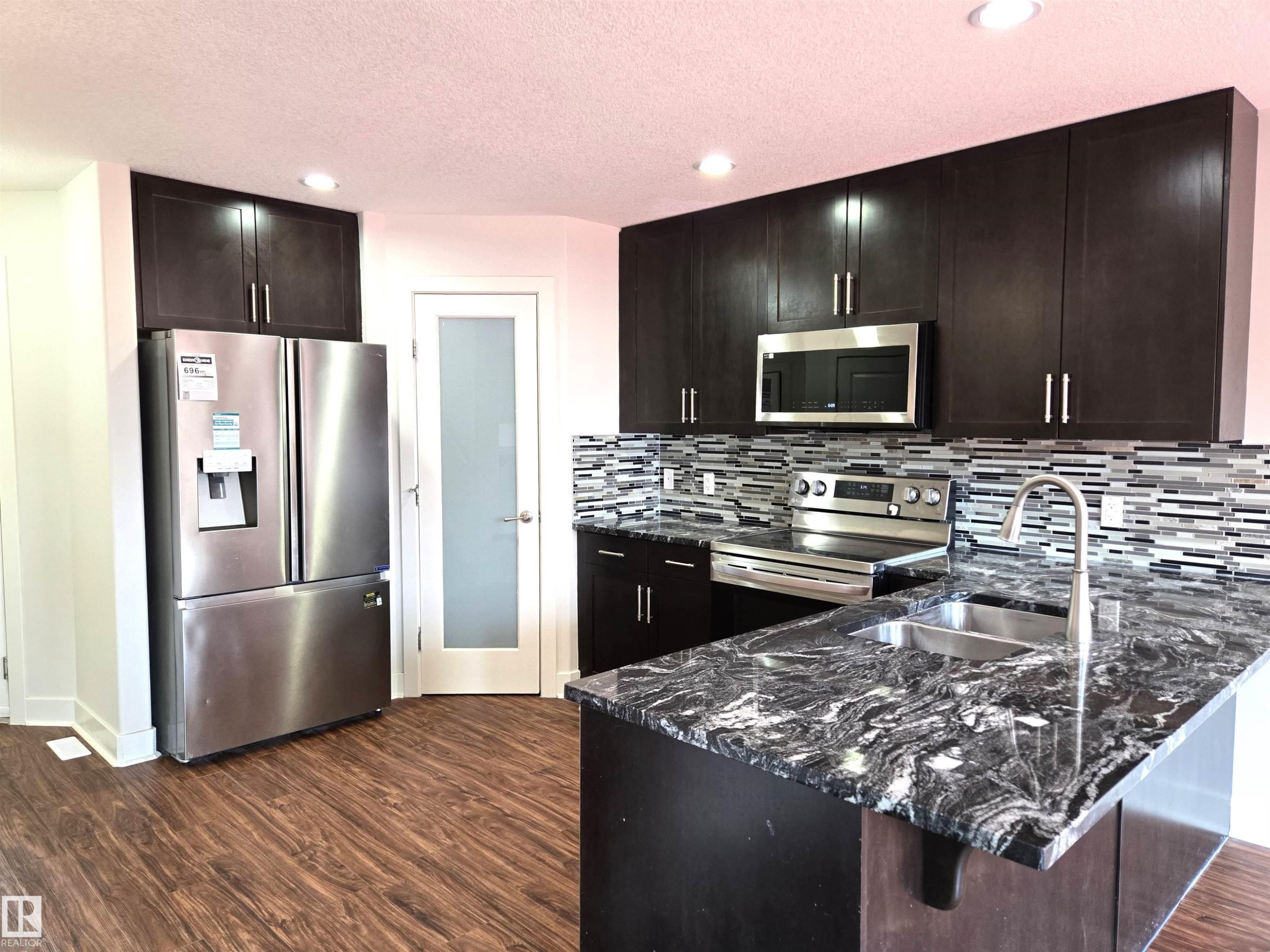 












15135 31 Street

,
Edmonton,




AB
T5Y 0S2

