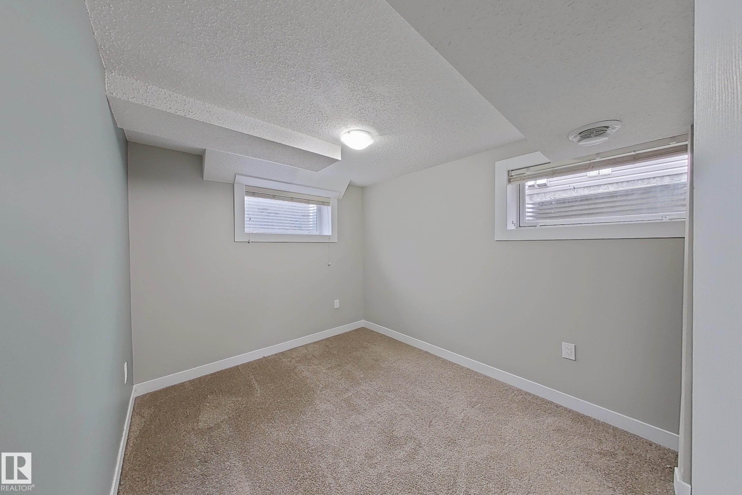 












15135 31 Street

,
Edmonton,




AB
T5Y 0S2

