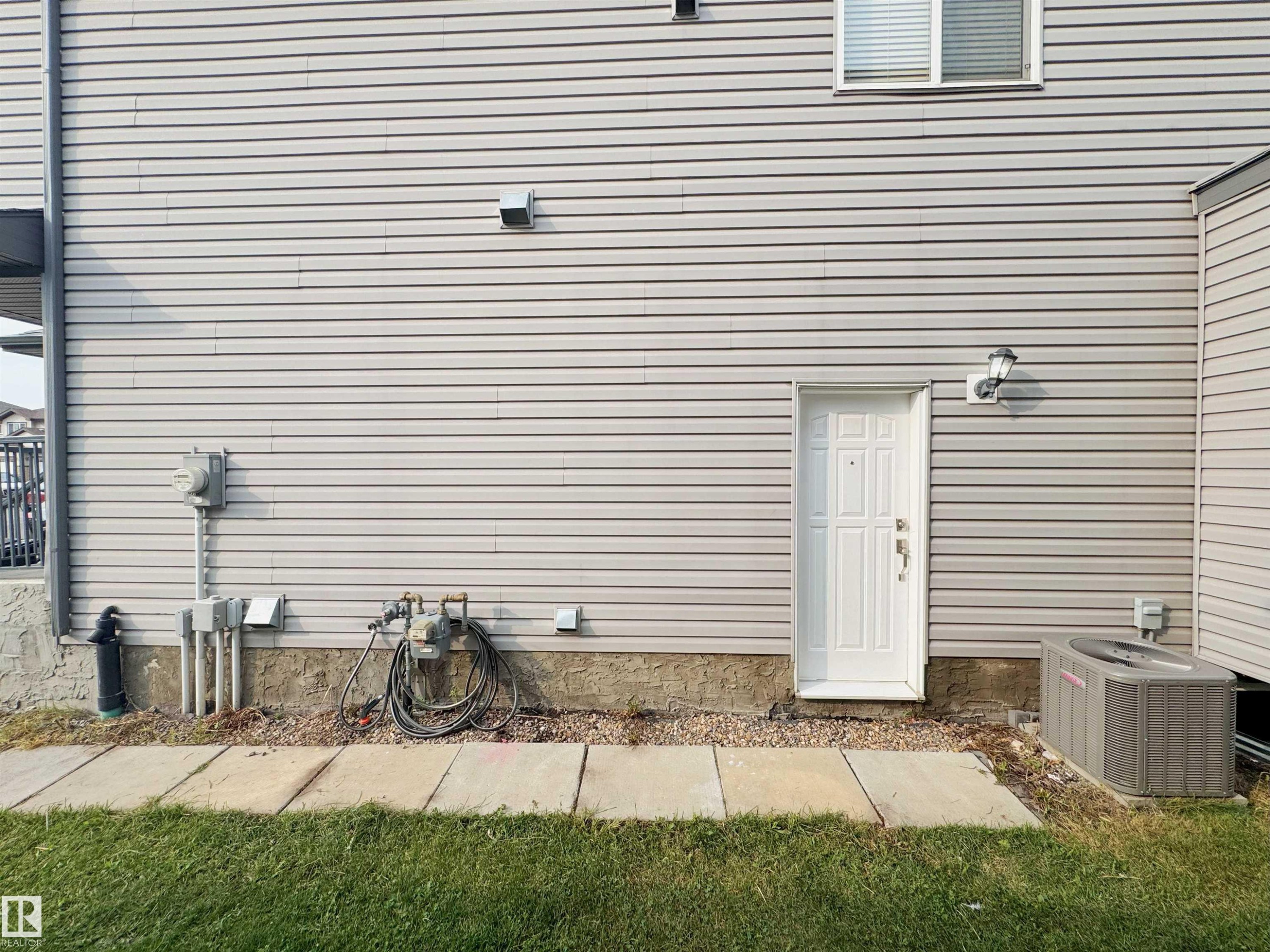 












15135 31 Street

,
Edmonton,




AB
T5Y 0S2


