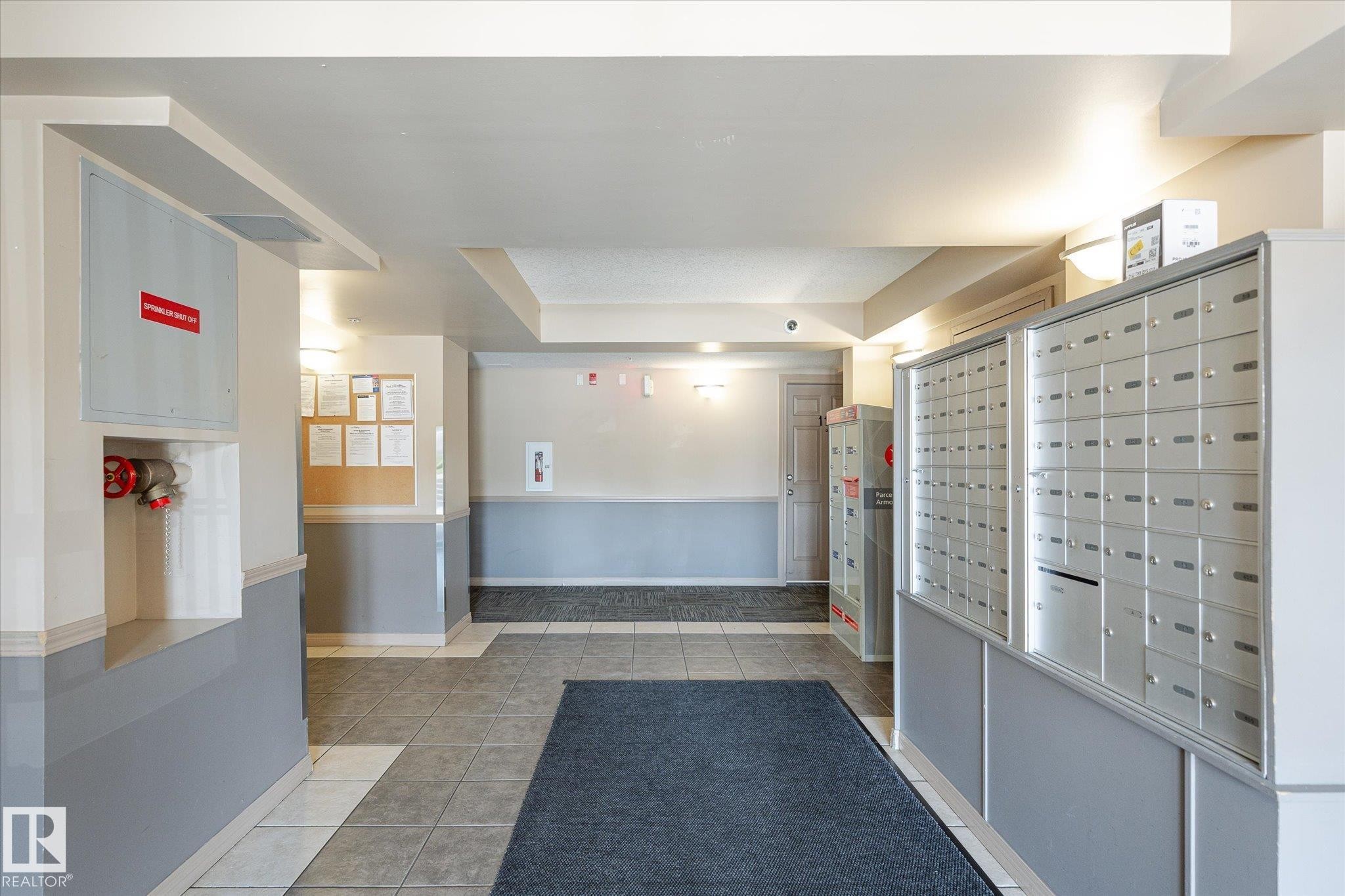 












111 40 SUMMERWOOD Boulevard

,
Sherwood Park,




AB
T8H 0C3

