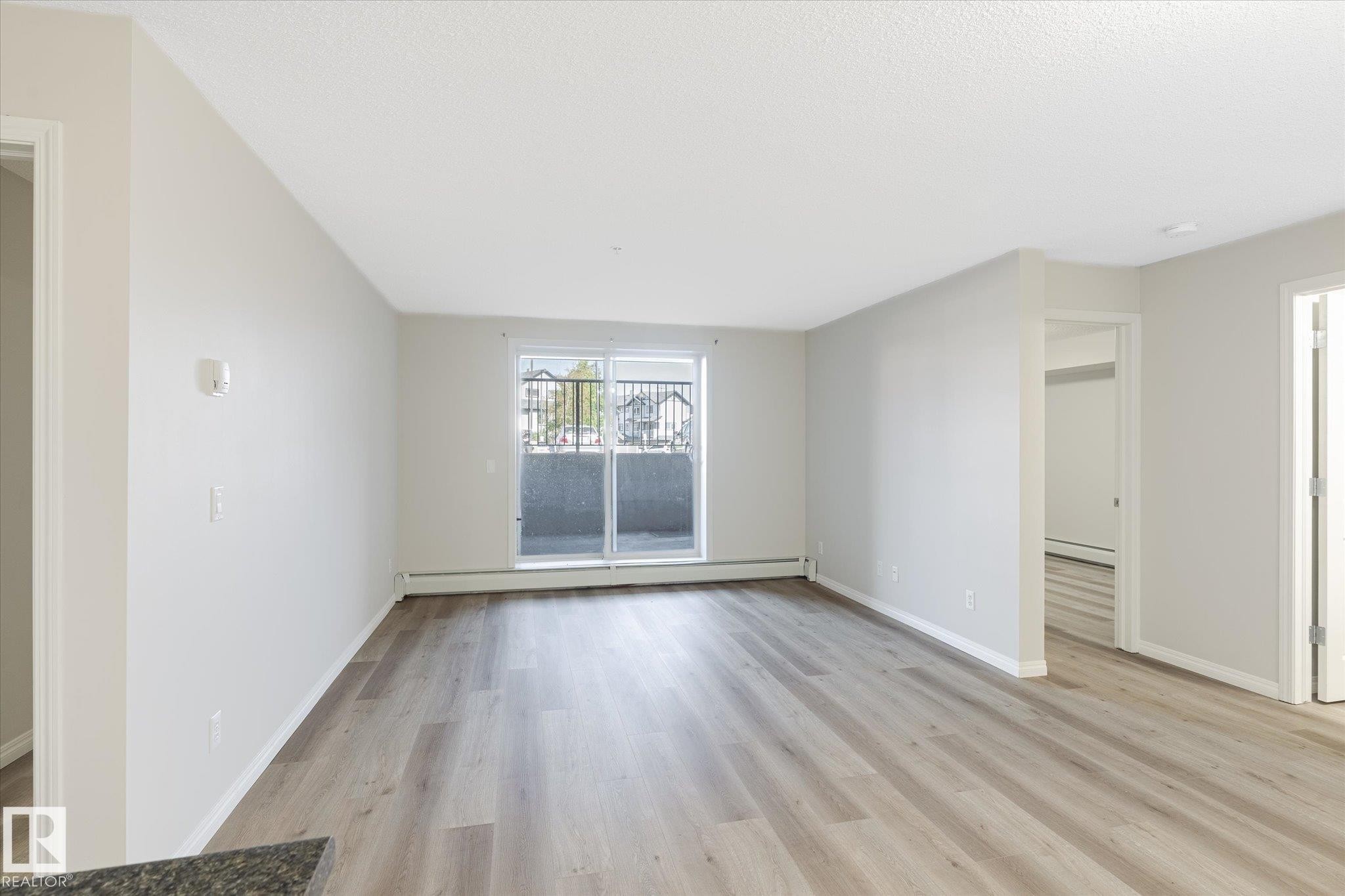 












111 40 SUMMERWOOD Boulevard

,
Sherwood Park,




AB
T8H 0C3

