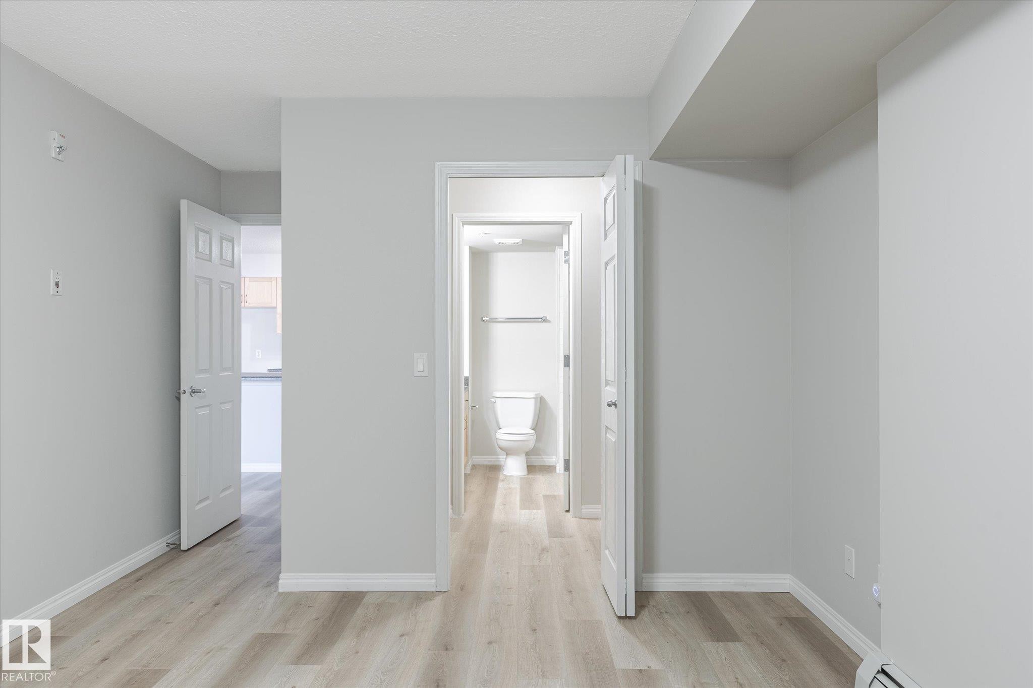 












111 40 SUMMERWOOD Boulevard

,
Sherwood Park,




AB
T8H 0C3

