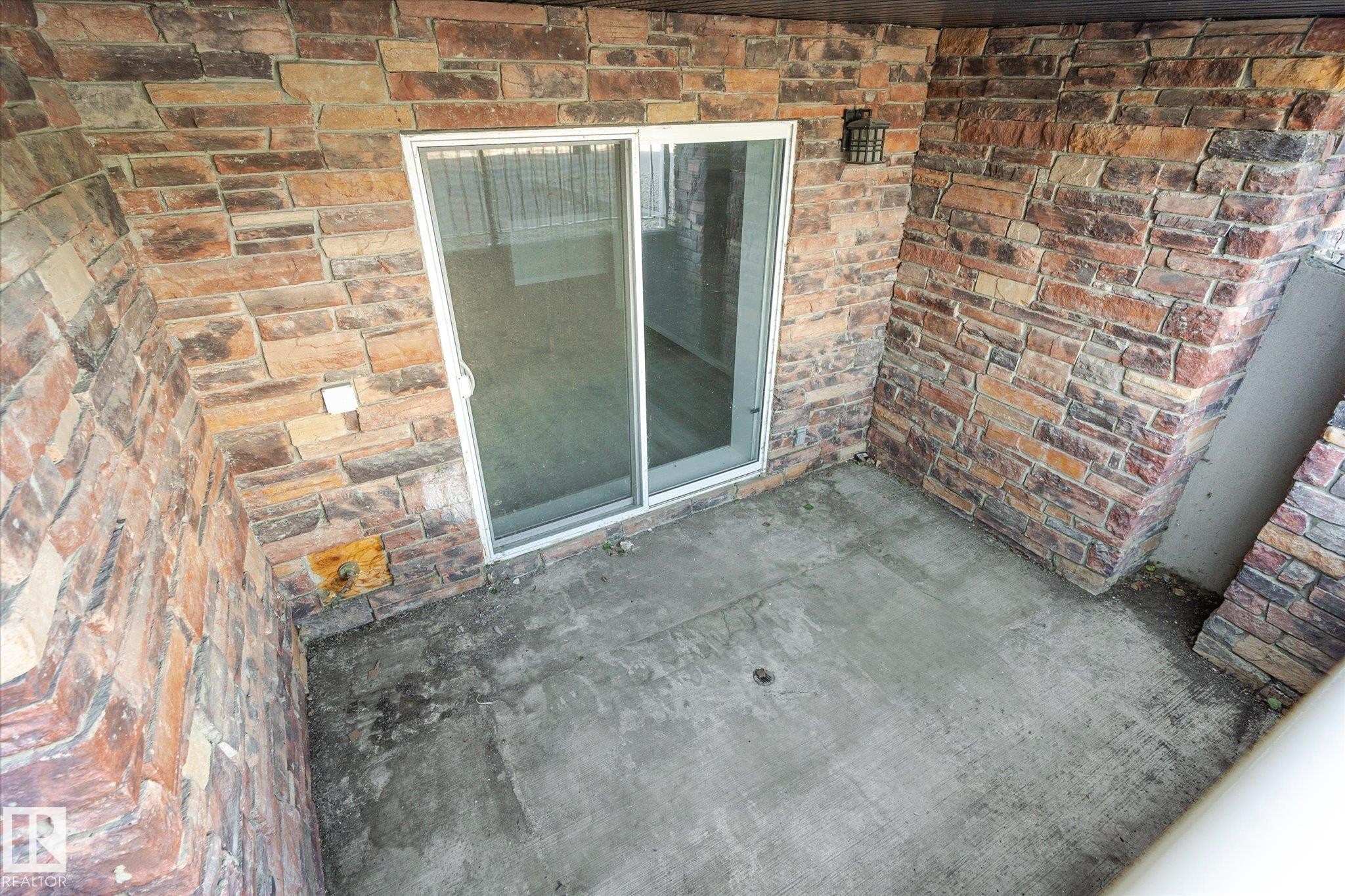 












111 40 SUMMERWOOD Boulevard

,
Sherwood Park,




AB
T8H 0C3

