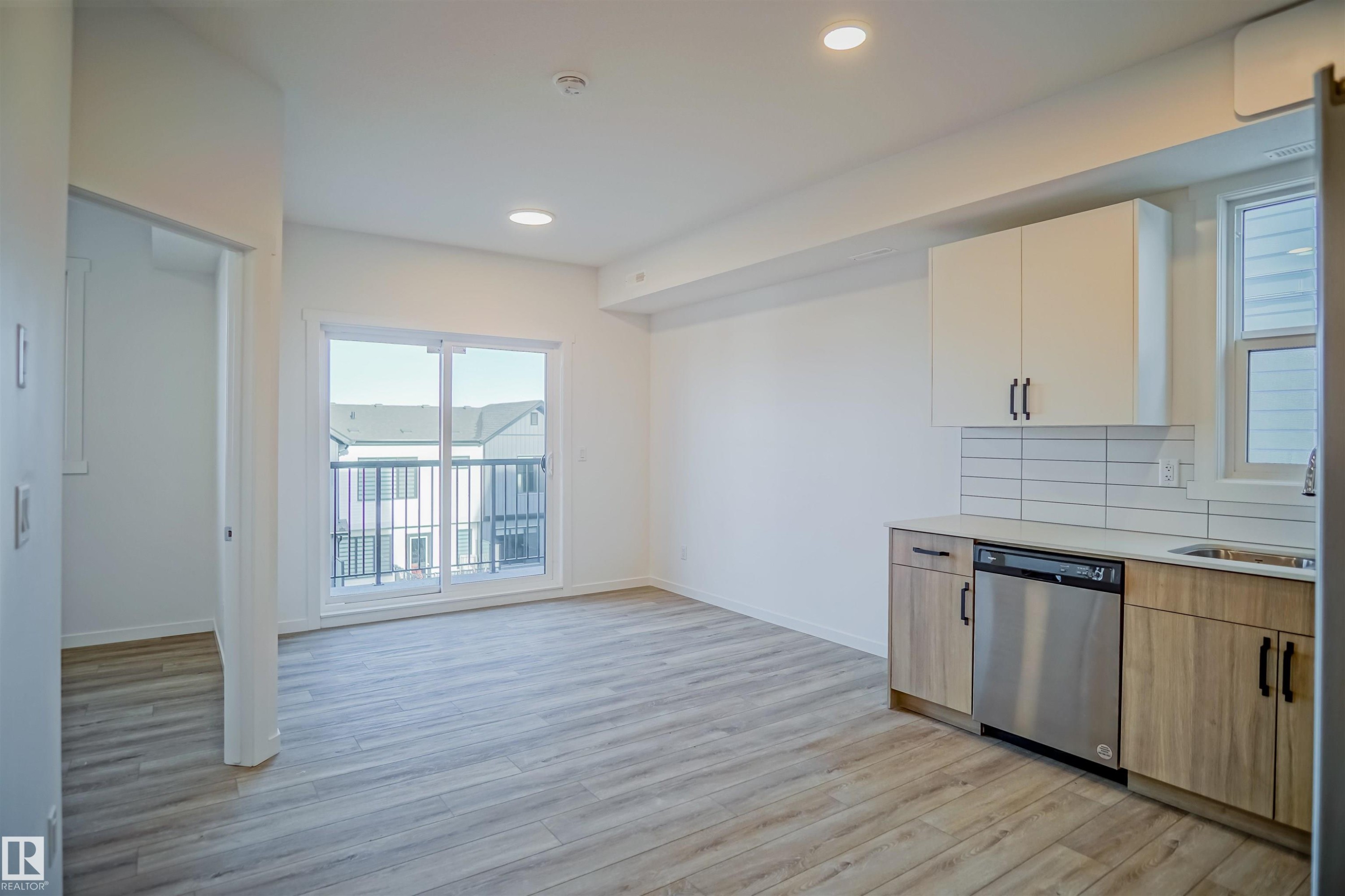 












205 9207 228 Street

,
Edmonton,




AB
T5T 7R9

