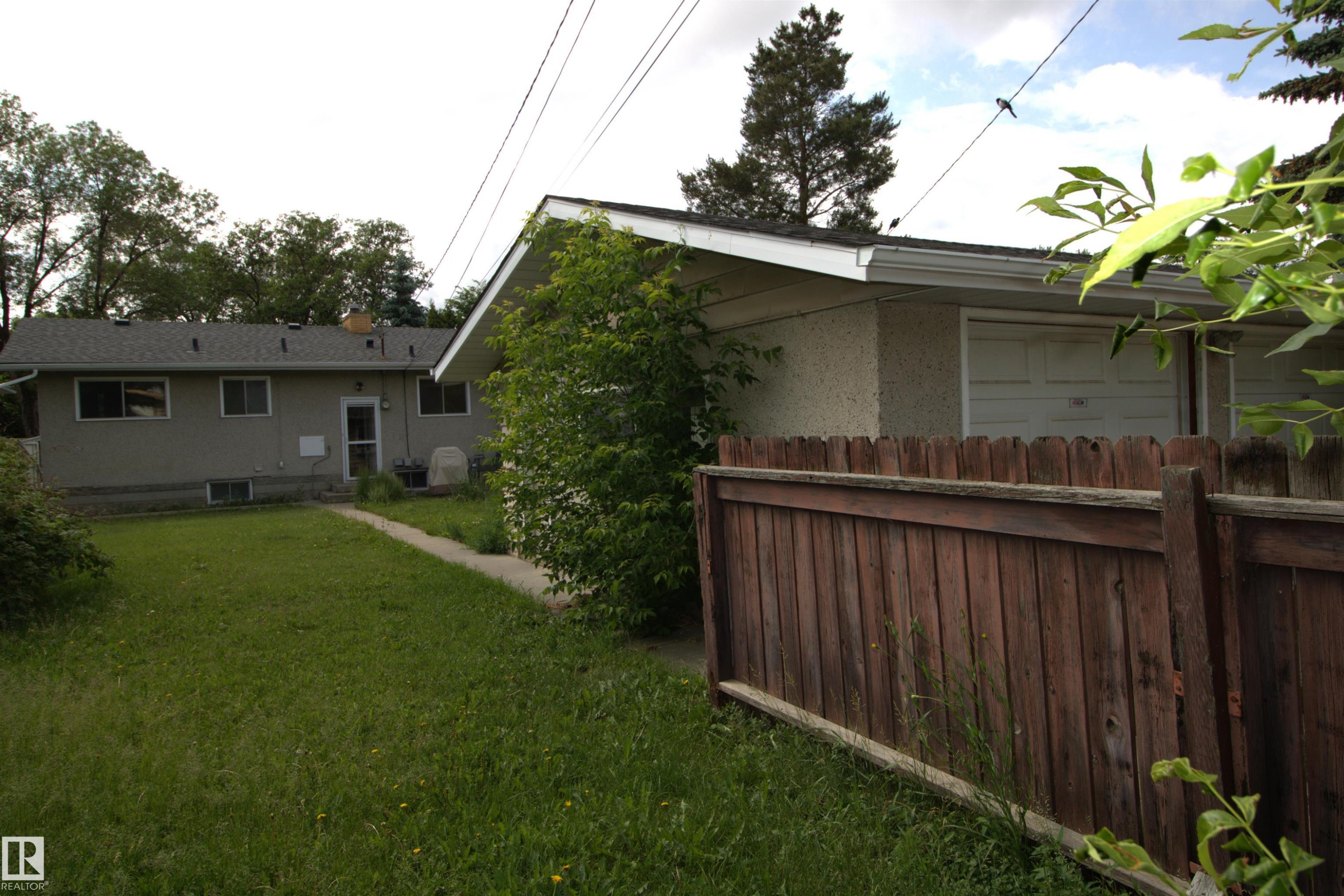 












12411 89 Street

,
Edmonton,




AB
T5B 3X1

