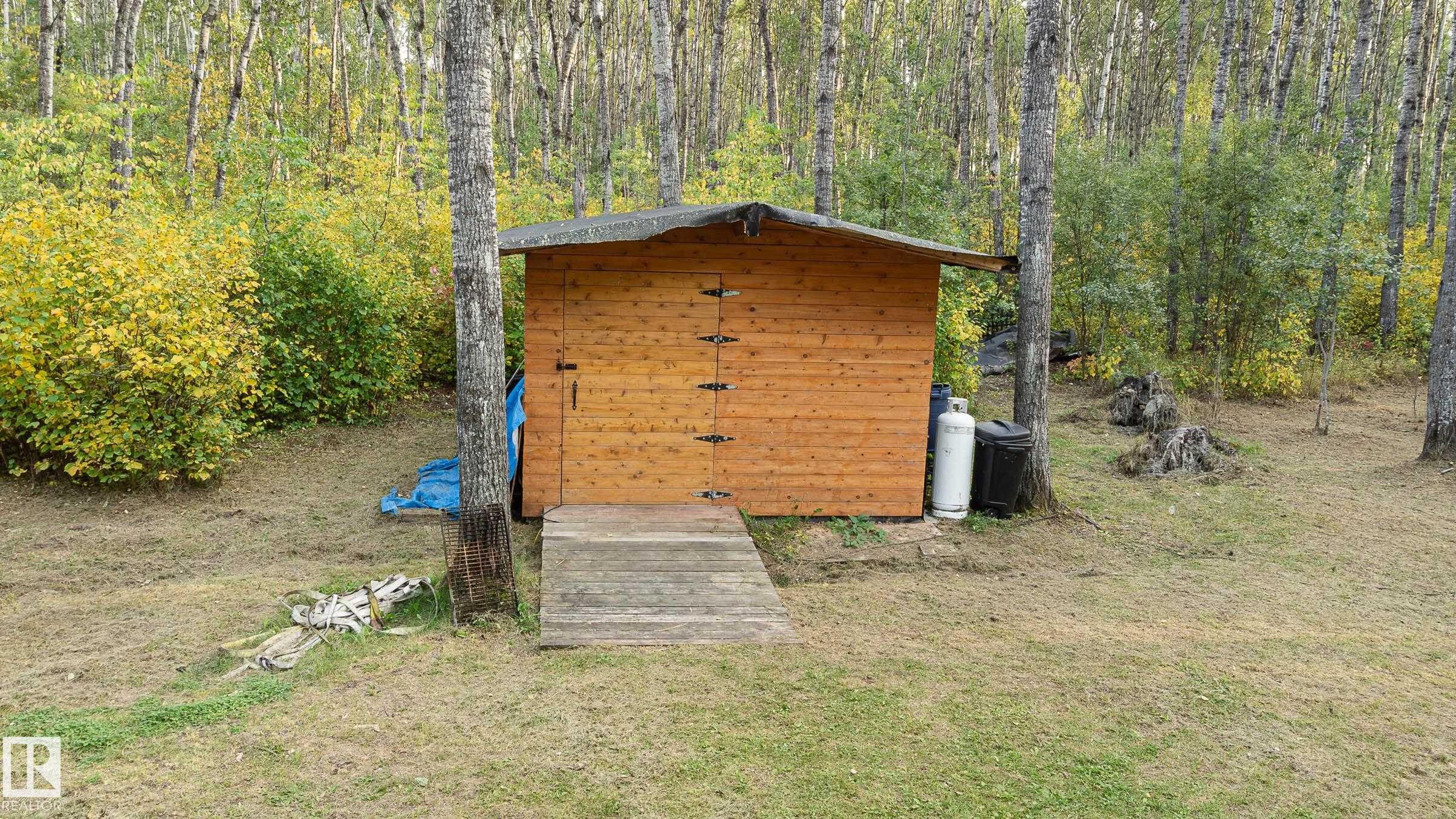 












41221 Twp Rd 620

,
Rural Bonnyville M.D.,







AB
T0A 0T0

