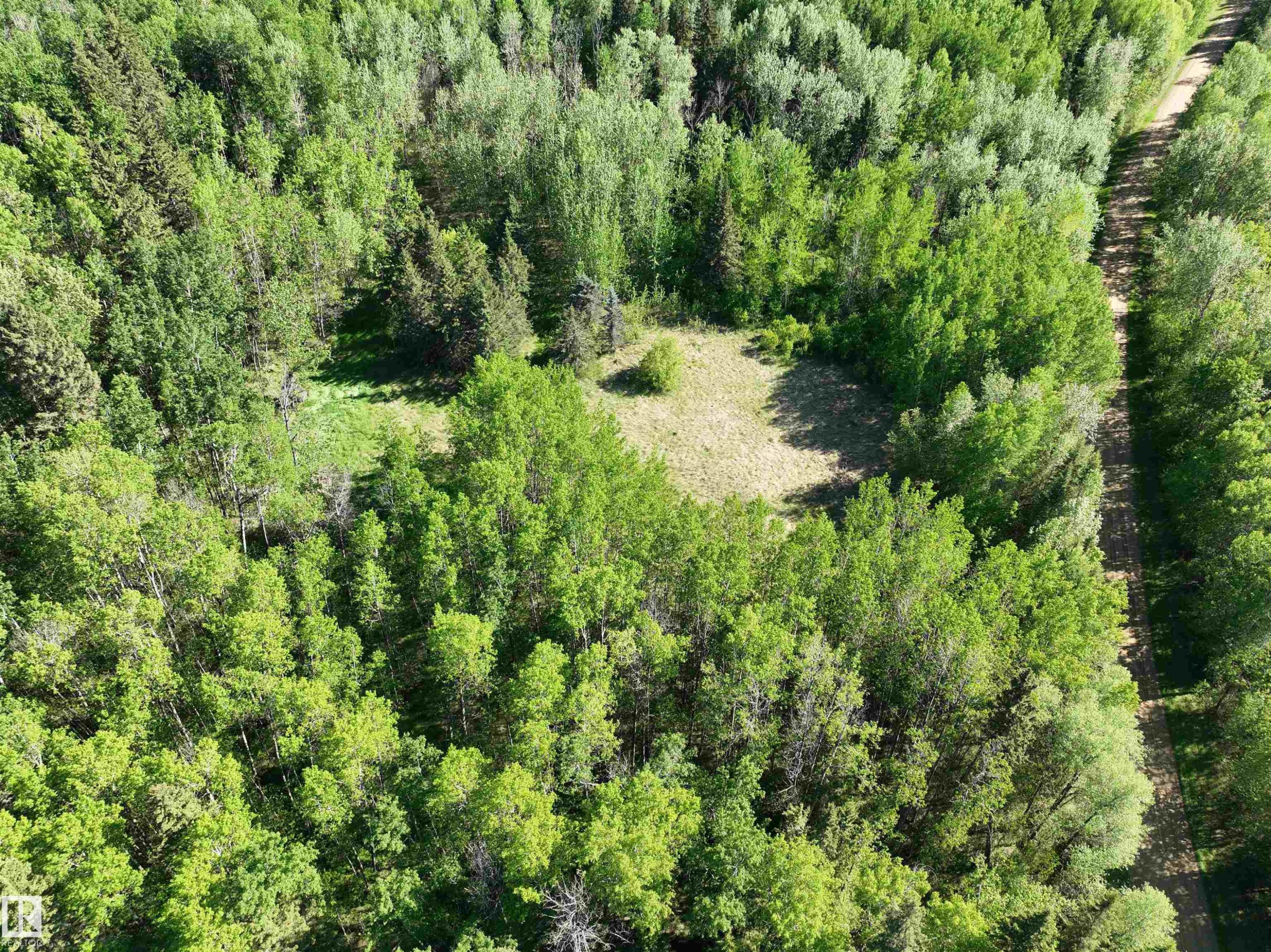 












SE-22-63-23-W4

,
Rural Athabasca County,







AB
T0G 1T0


