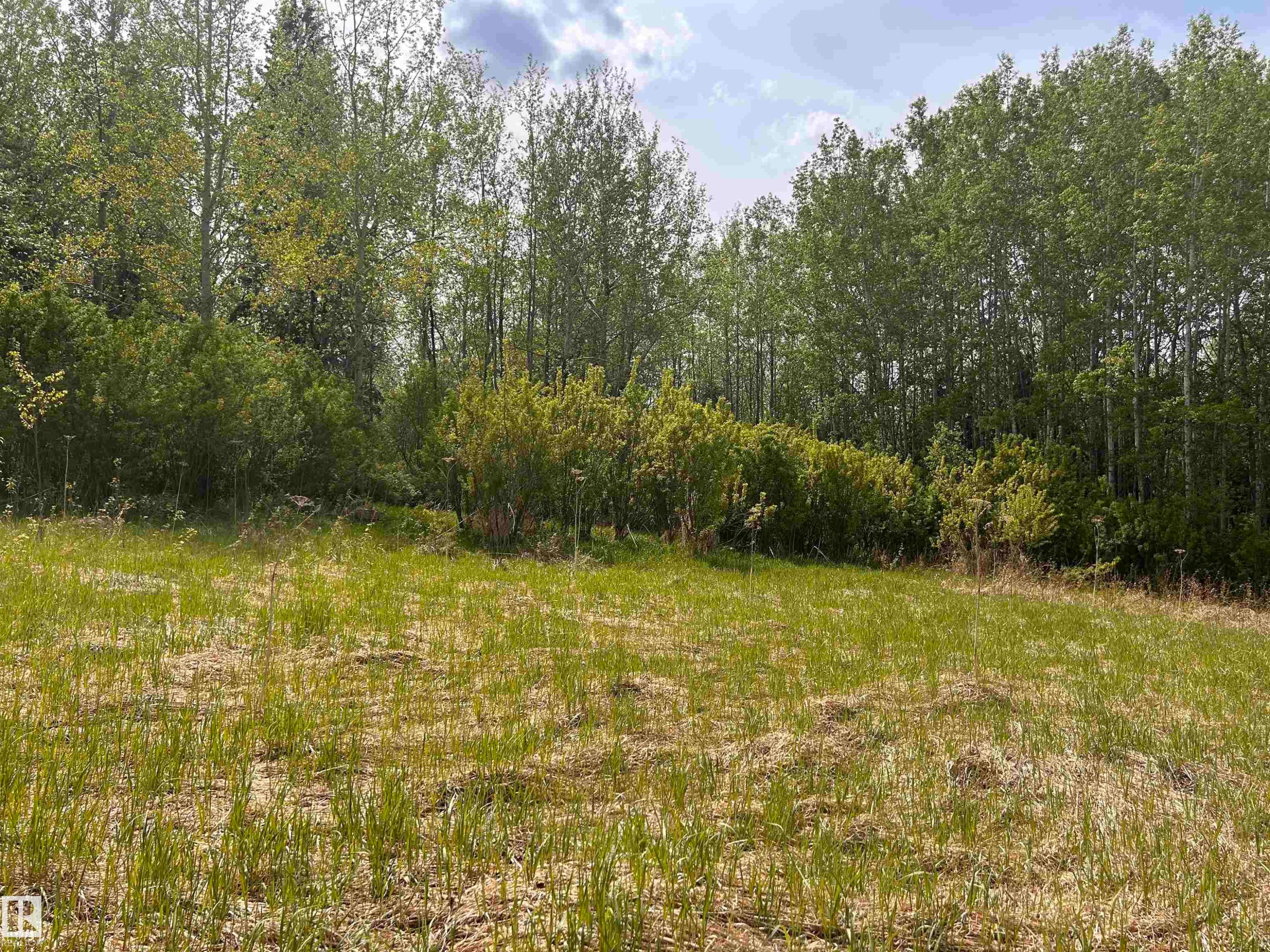 












SE-22-63-23-W4

,
Rural Athabasca County,







AB
T0G 1T0

