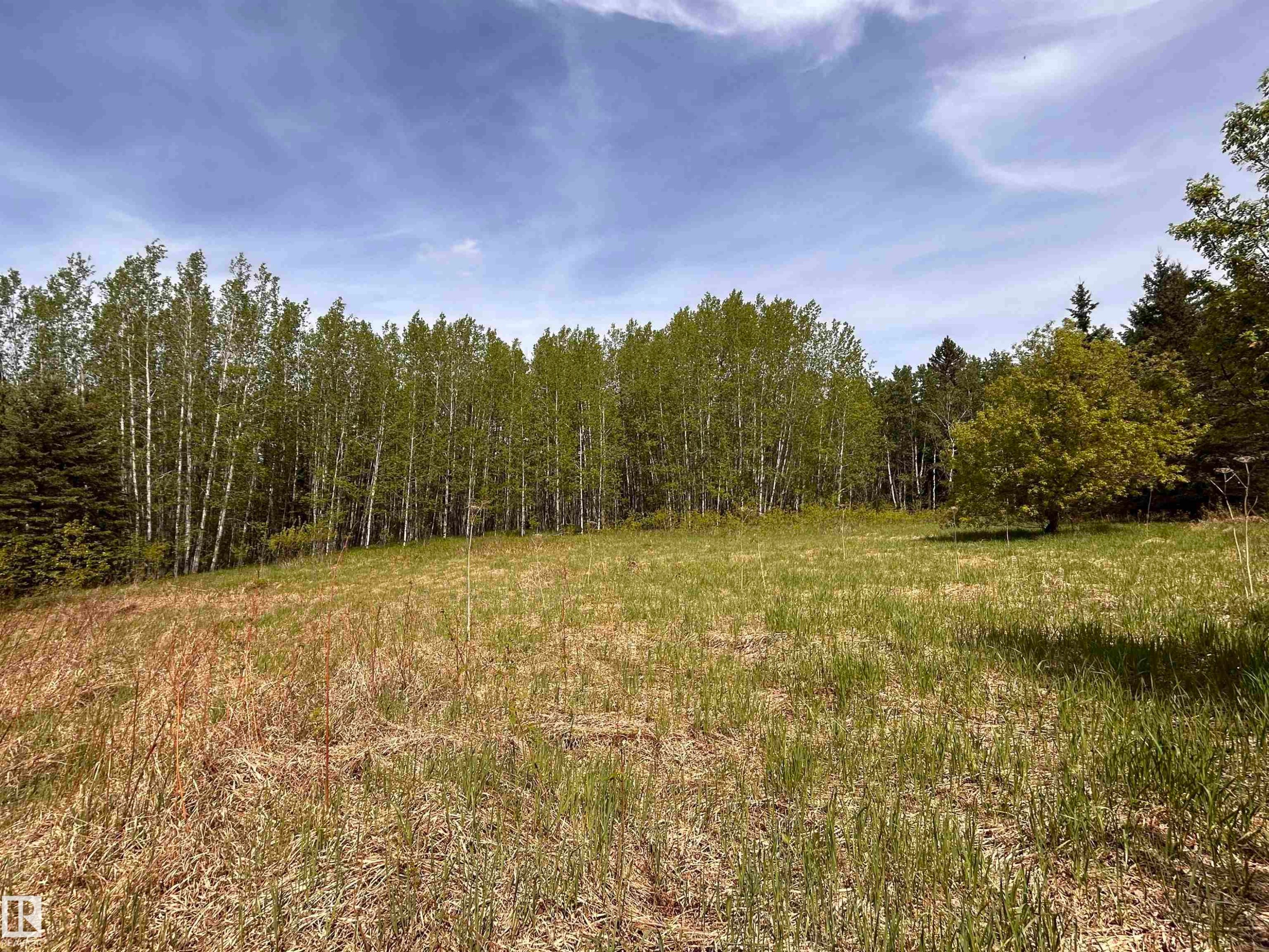 












SE-22-63-23-W4

,
Rural Athabasca County,







AB
T0G 1T0

