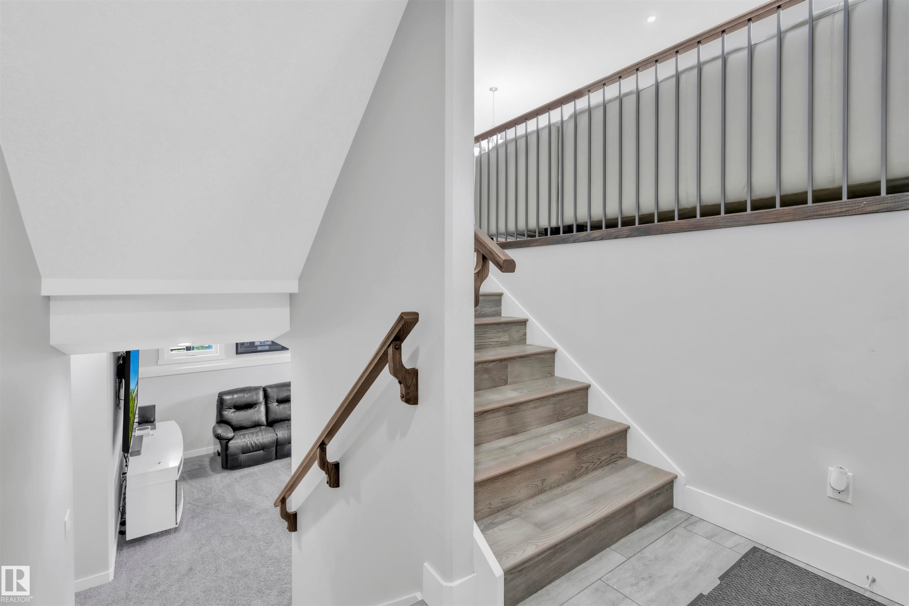 












1721 Crestview Way

,
Cold Lake,




AB
T9M 0L8

