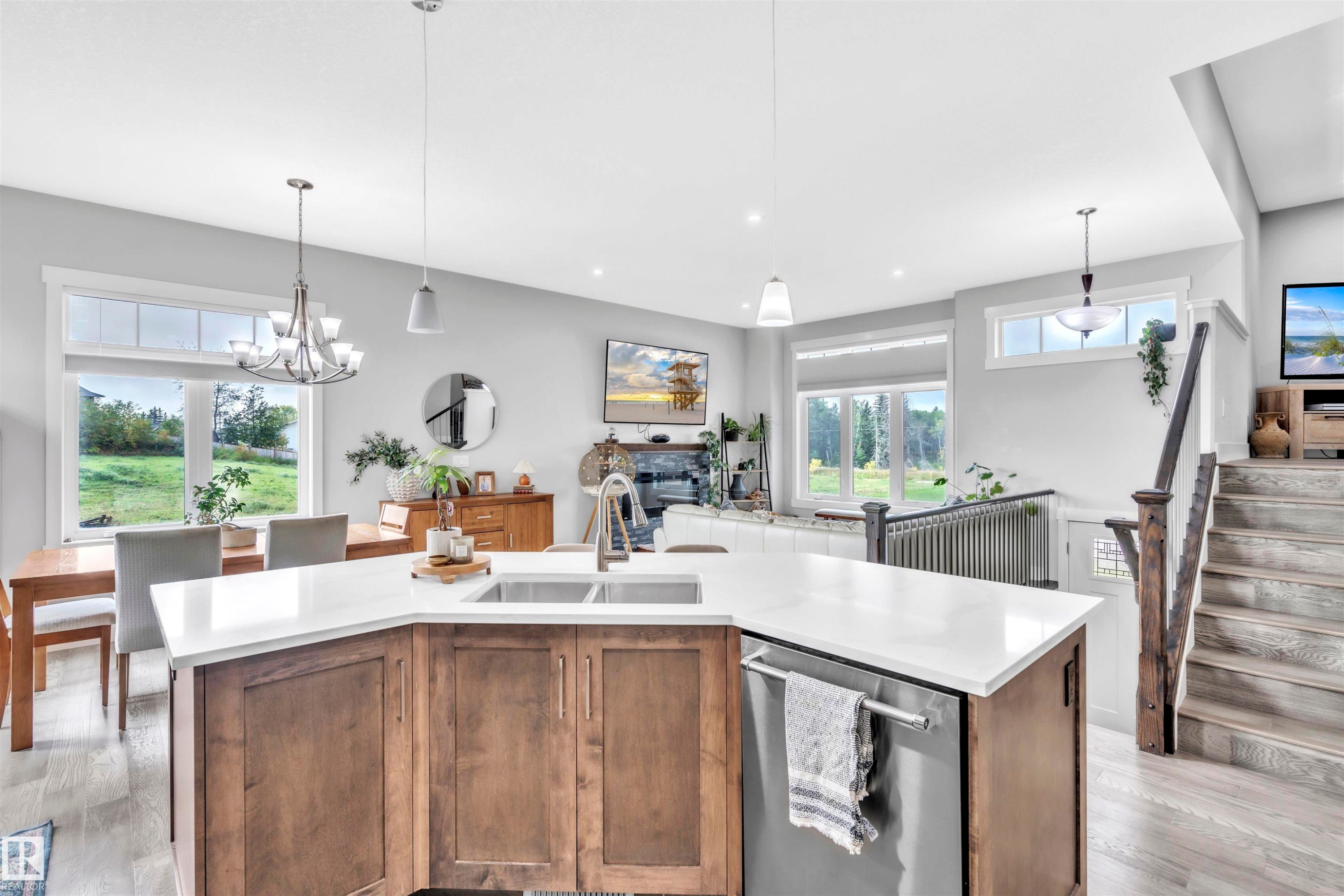 












1721 Crestview Way

,
Cold Lake,




AB
T9M 0L8

