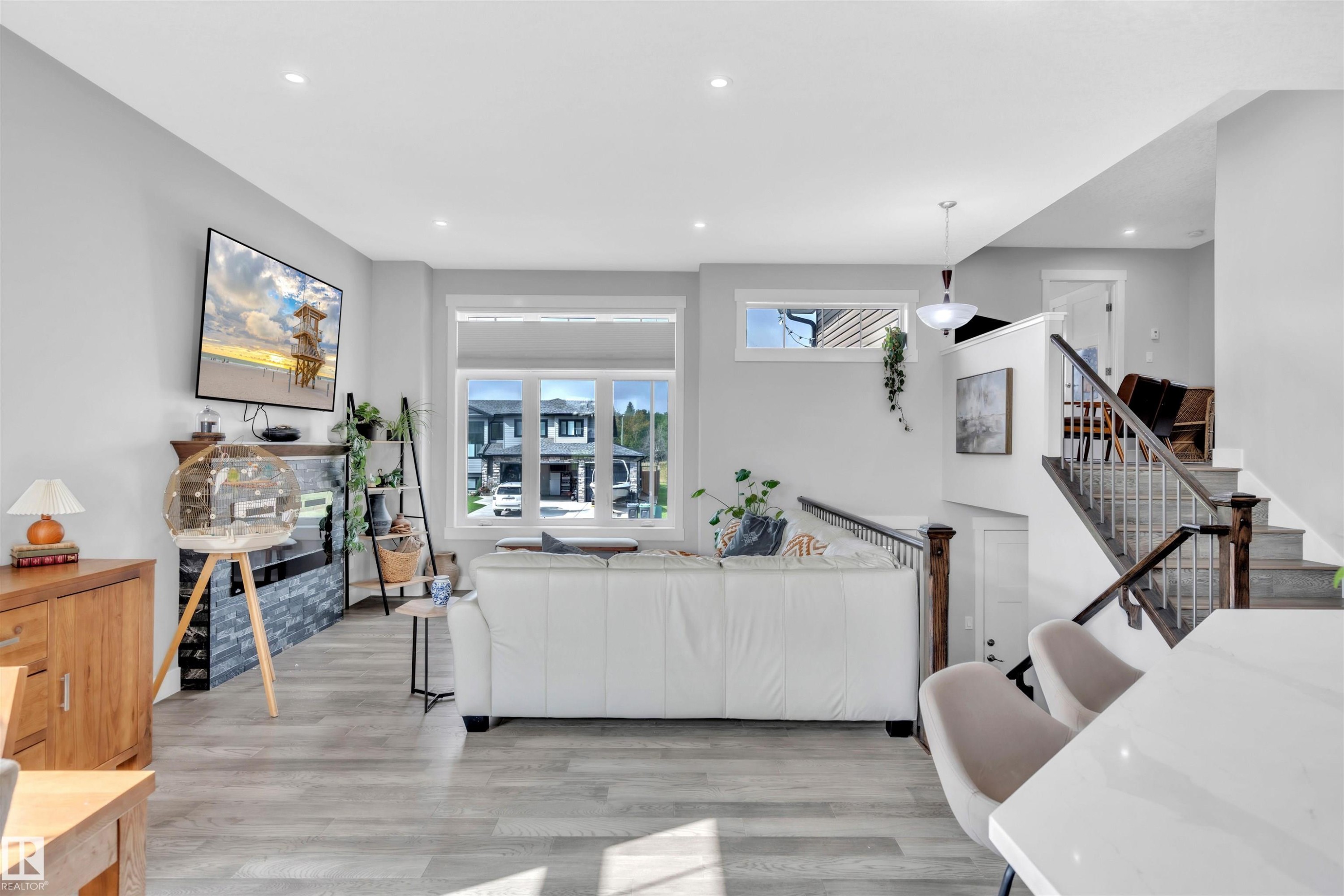 












1721 Crestview Way

,
Cold Lake,




AB
T9M 0L8

