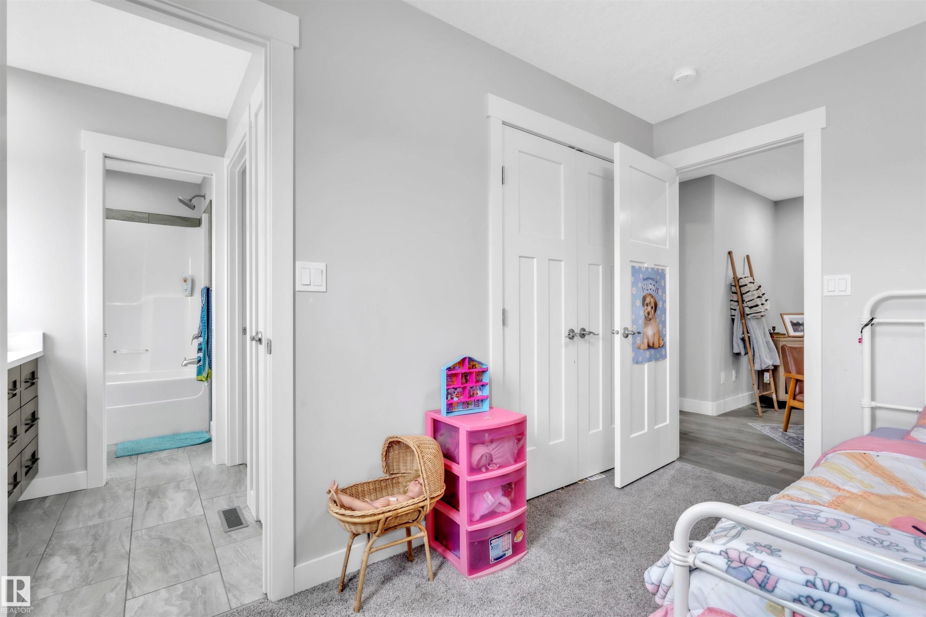












1721 Crestview Way

,
Cold Lake,




AB
T9M 0L8

