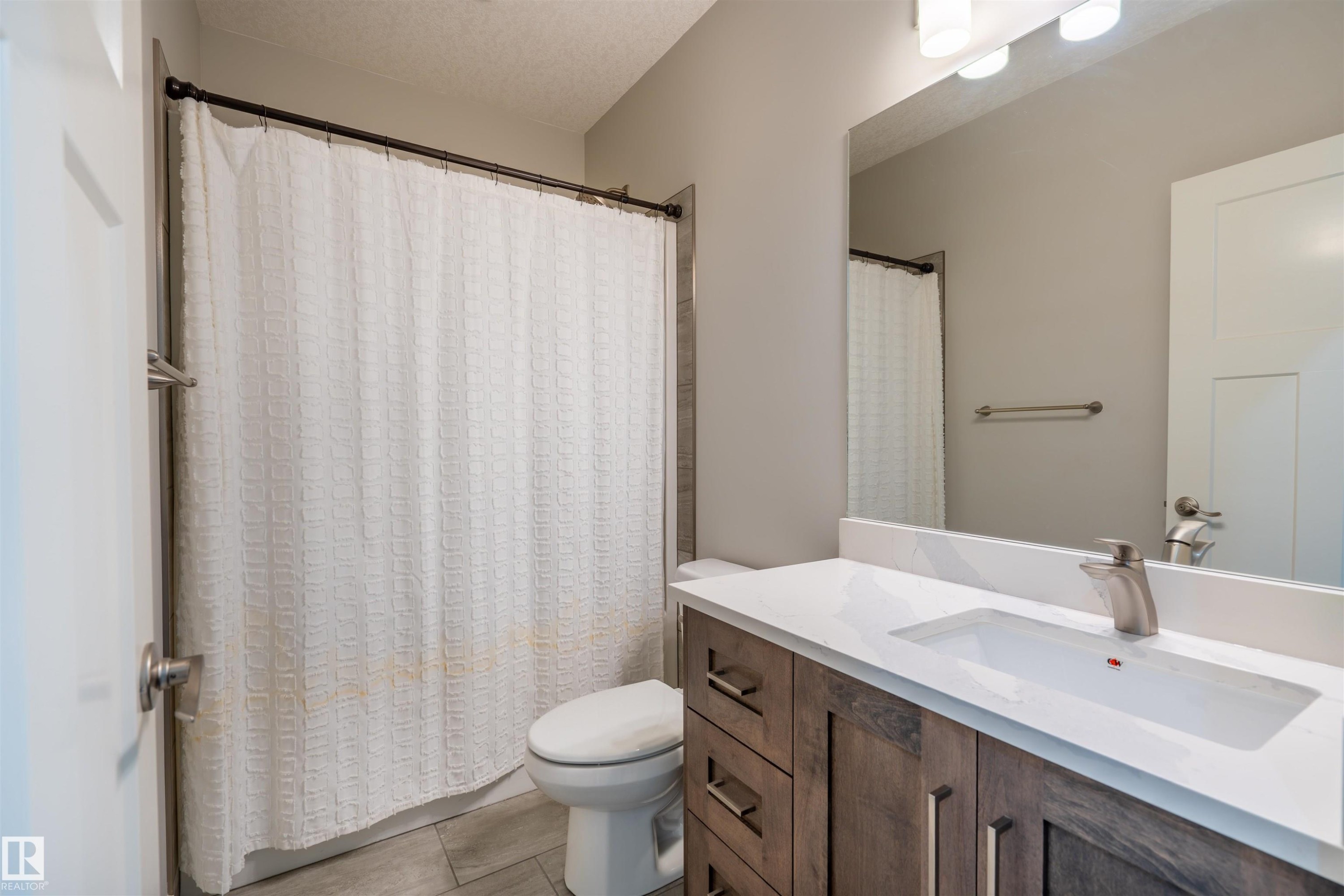 












1721 Crestview Way

,
Cold Lake,




AB
T9M 0L8

