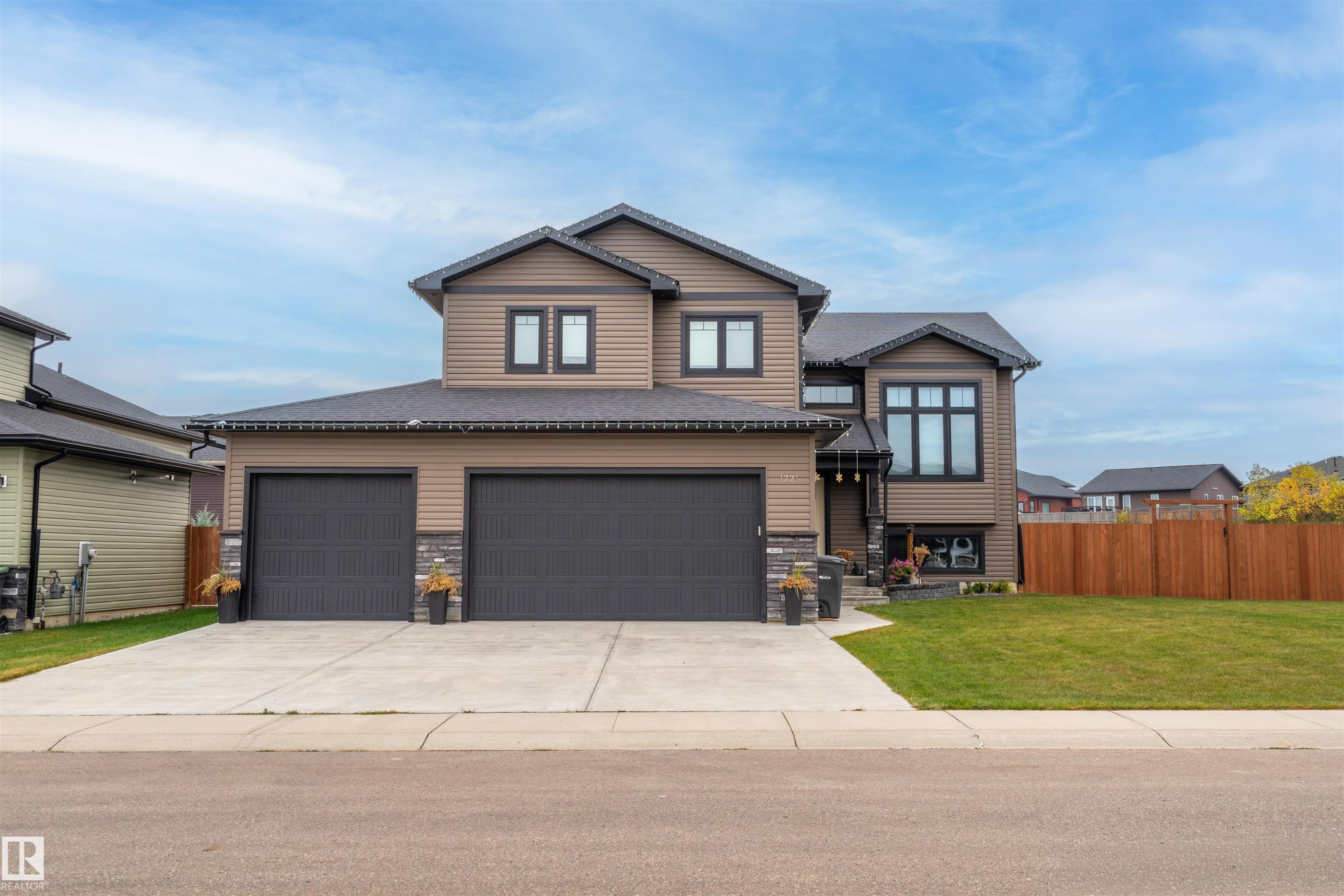 












1721 Crestview Way

,
Cold Lake,




AB
T9M 0L8

