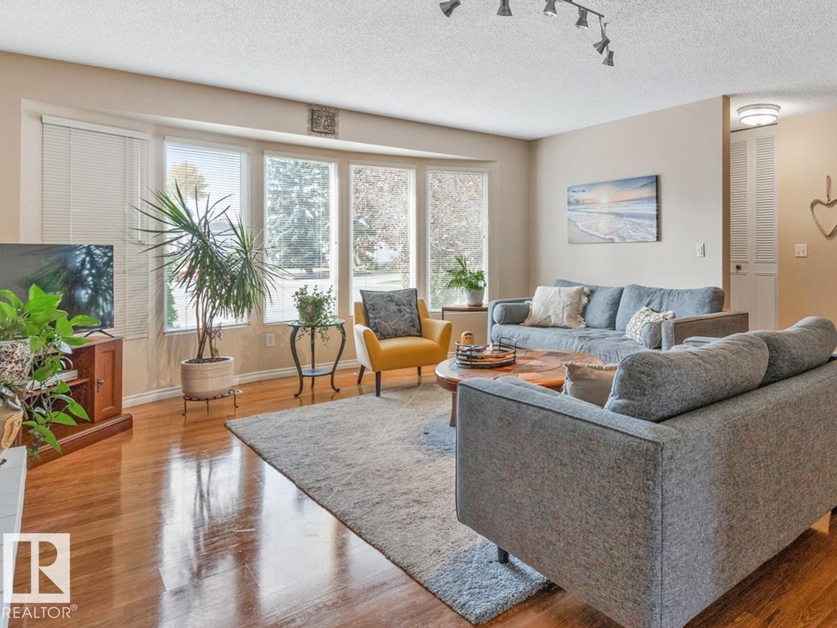 












4359 68 Street

,
Edmonton,




AB
T6K 0T7

