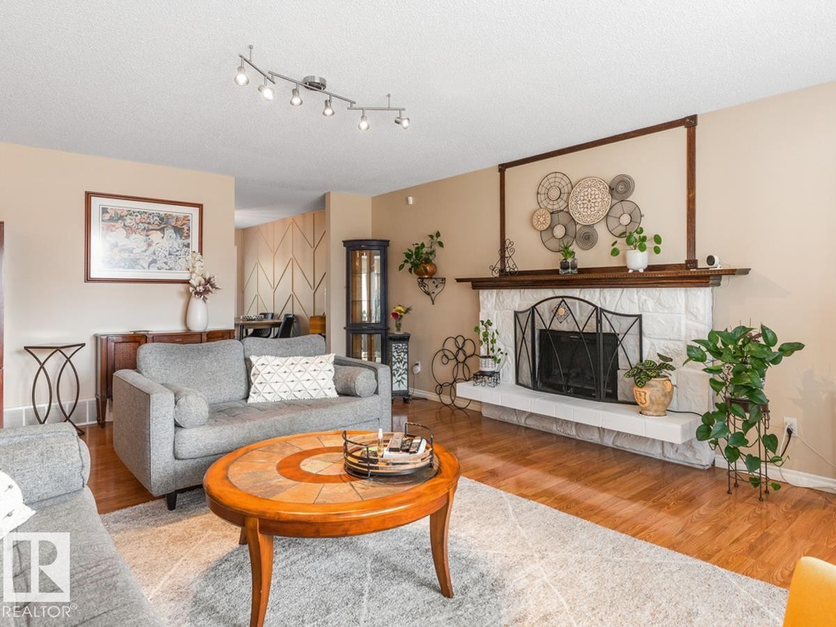












4359 68 Street

,
Edmonton,




AB
T6K 0T7

