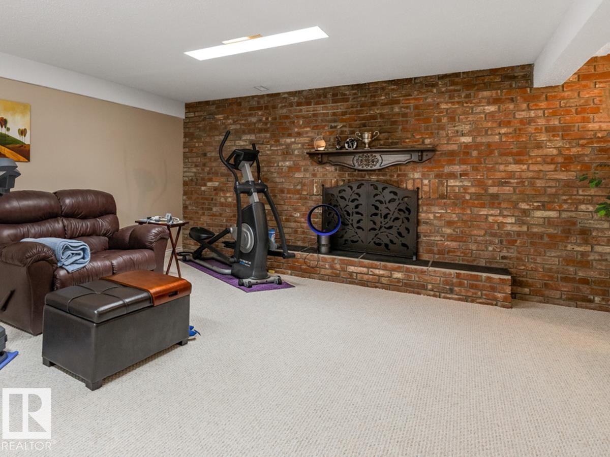 












4359 68 Street

,
Edmonton,




AB
T6K 0T7

