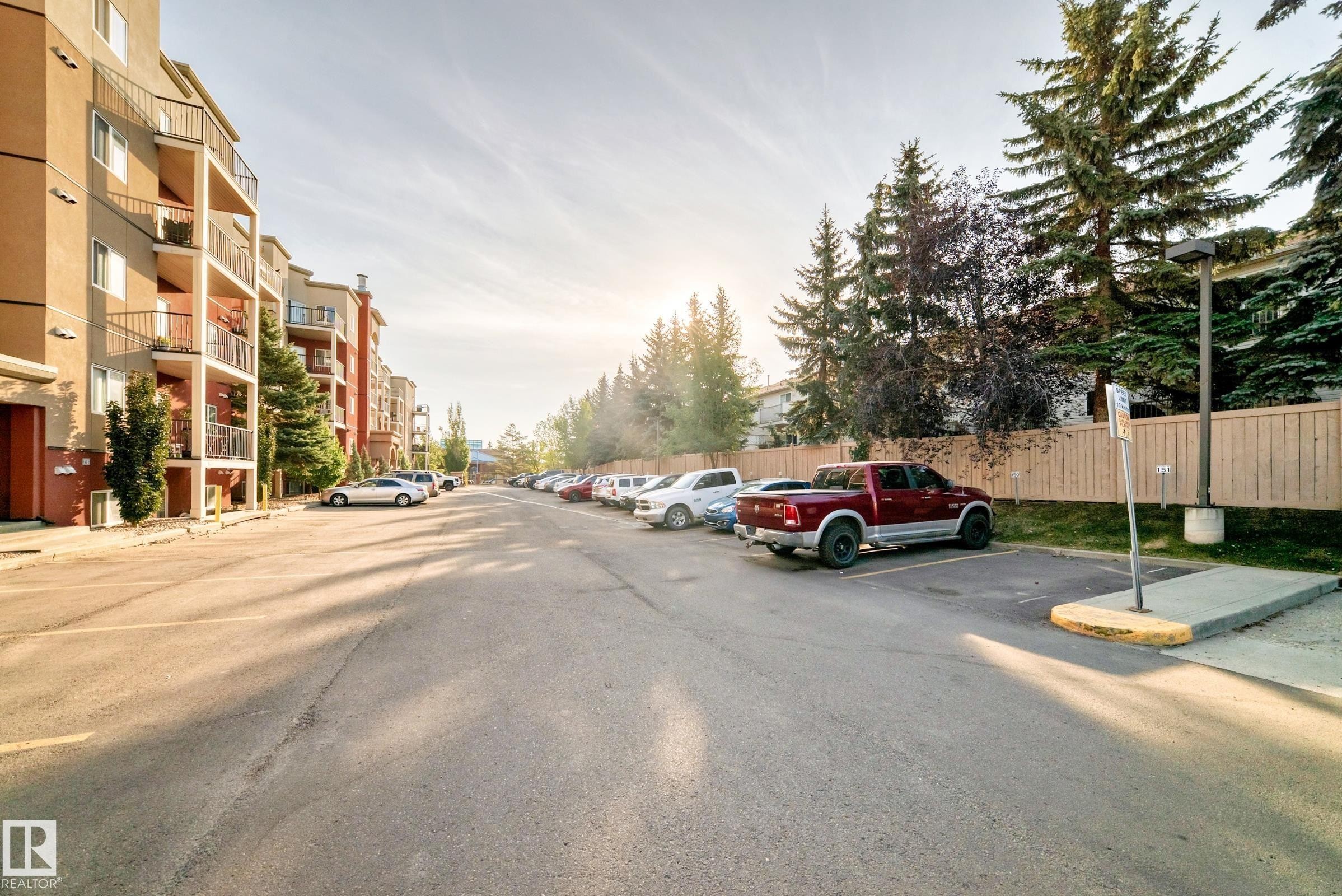 












407 9945 167 Street

,
Edmonton,




AB
T5P 0K5

