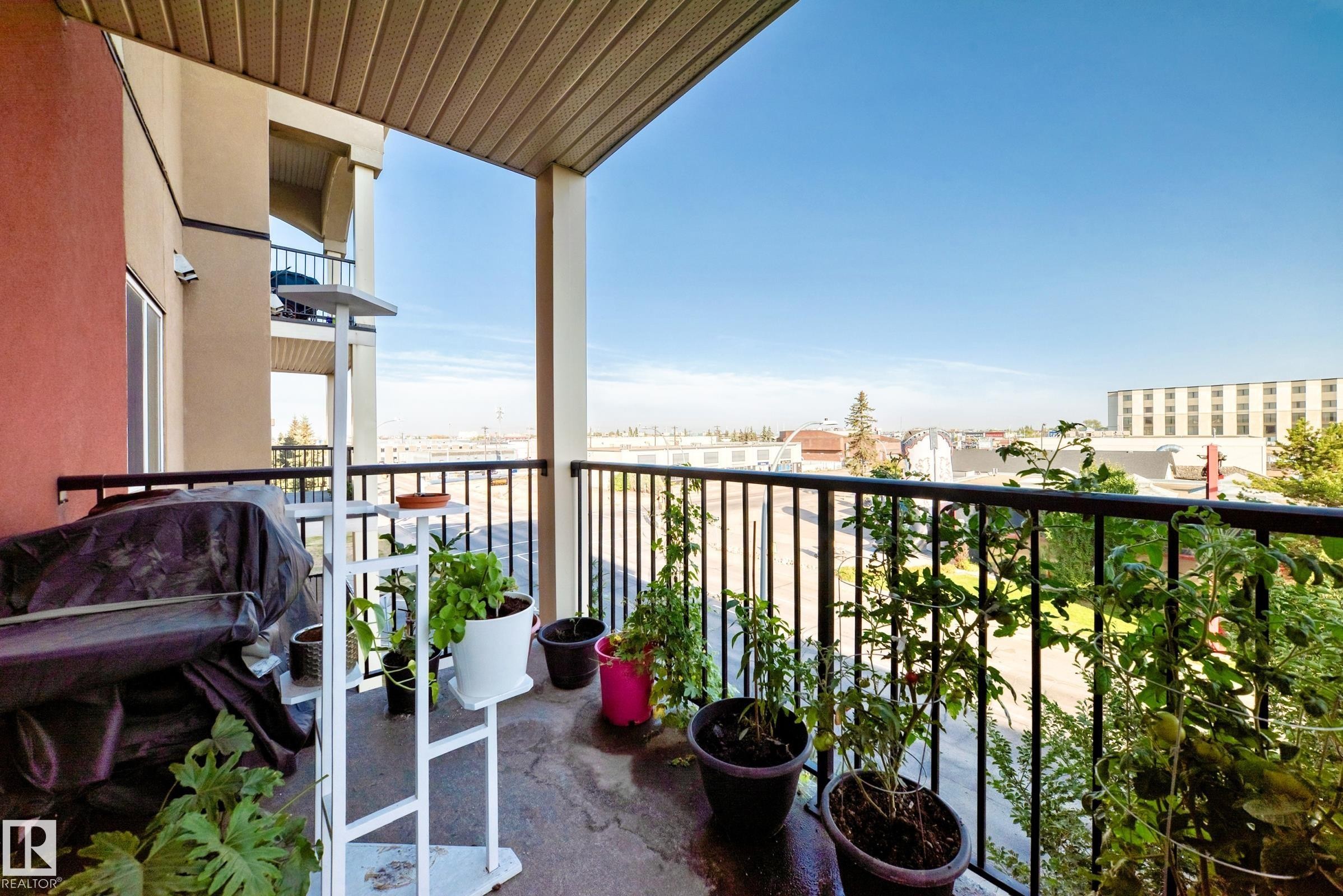 












407 9945 167 Street

,
Edmonton,




AB
T5P 0K5

