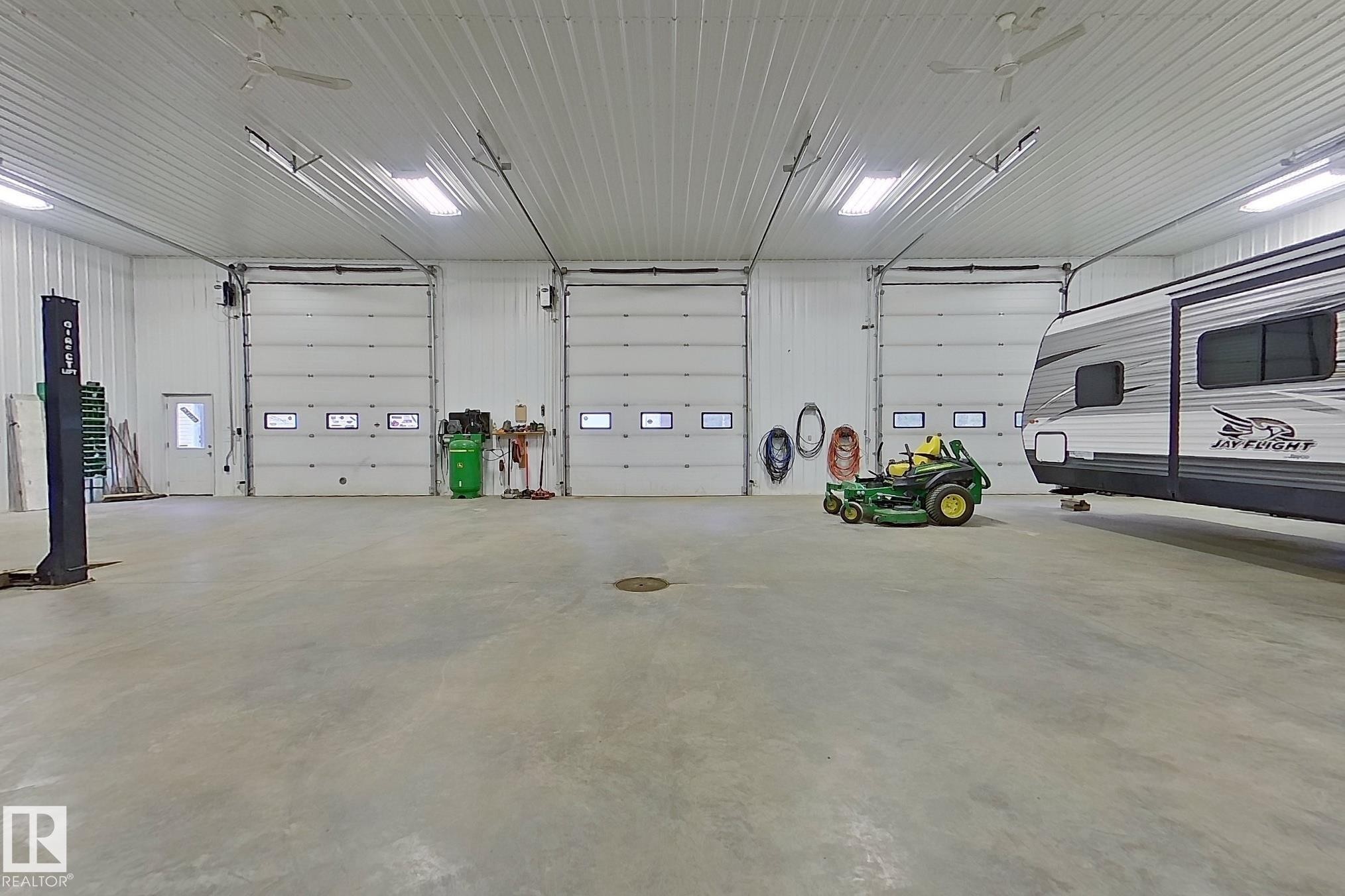 












621032 RR 234

,
Rural Athabasca County,




AB
T0G 1Z0

