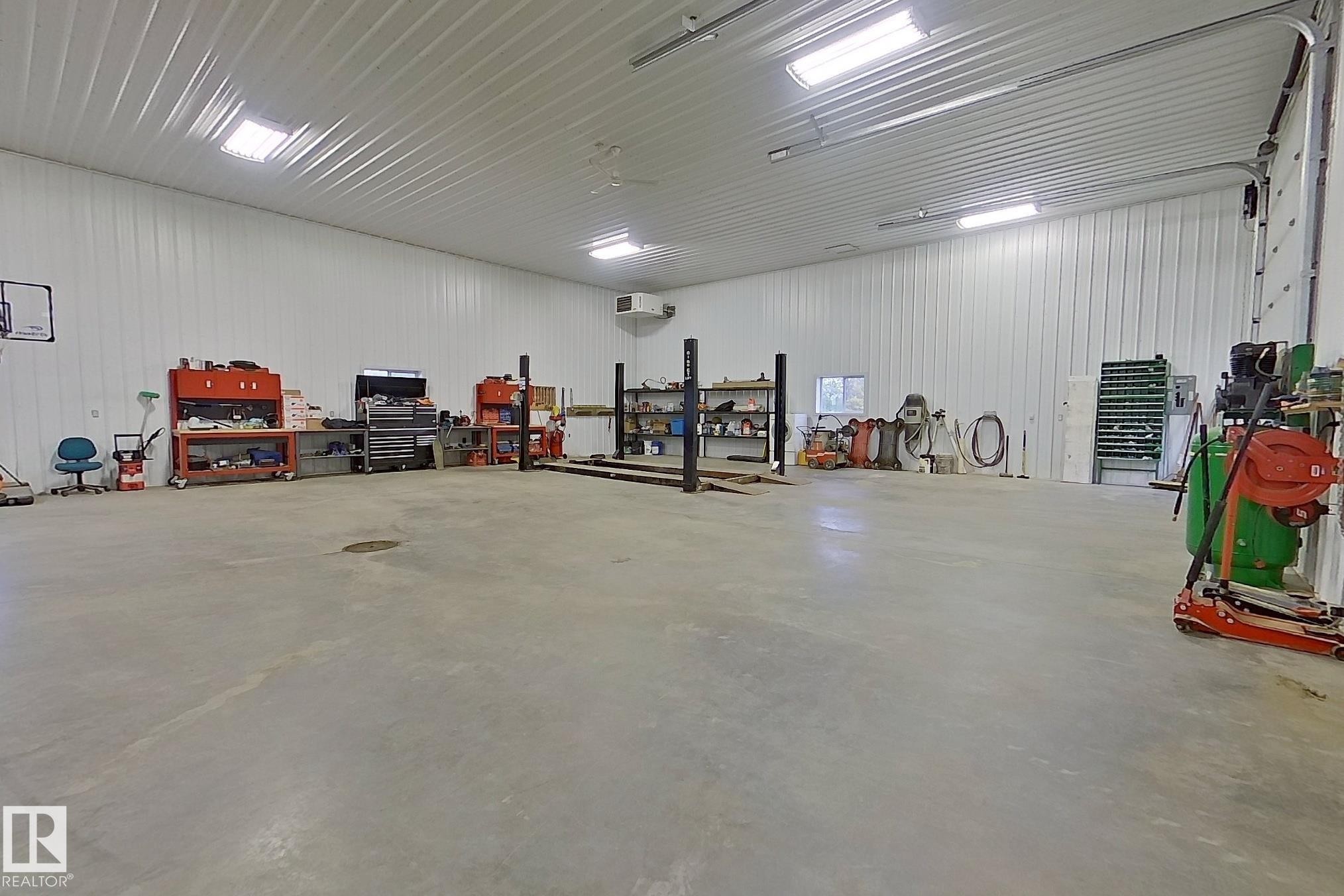 












621032 RR 234

,
Rural Athabasca County,




AB
T0G 1Z0

