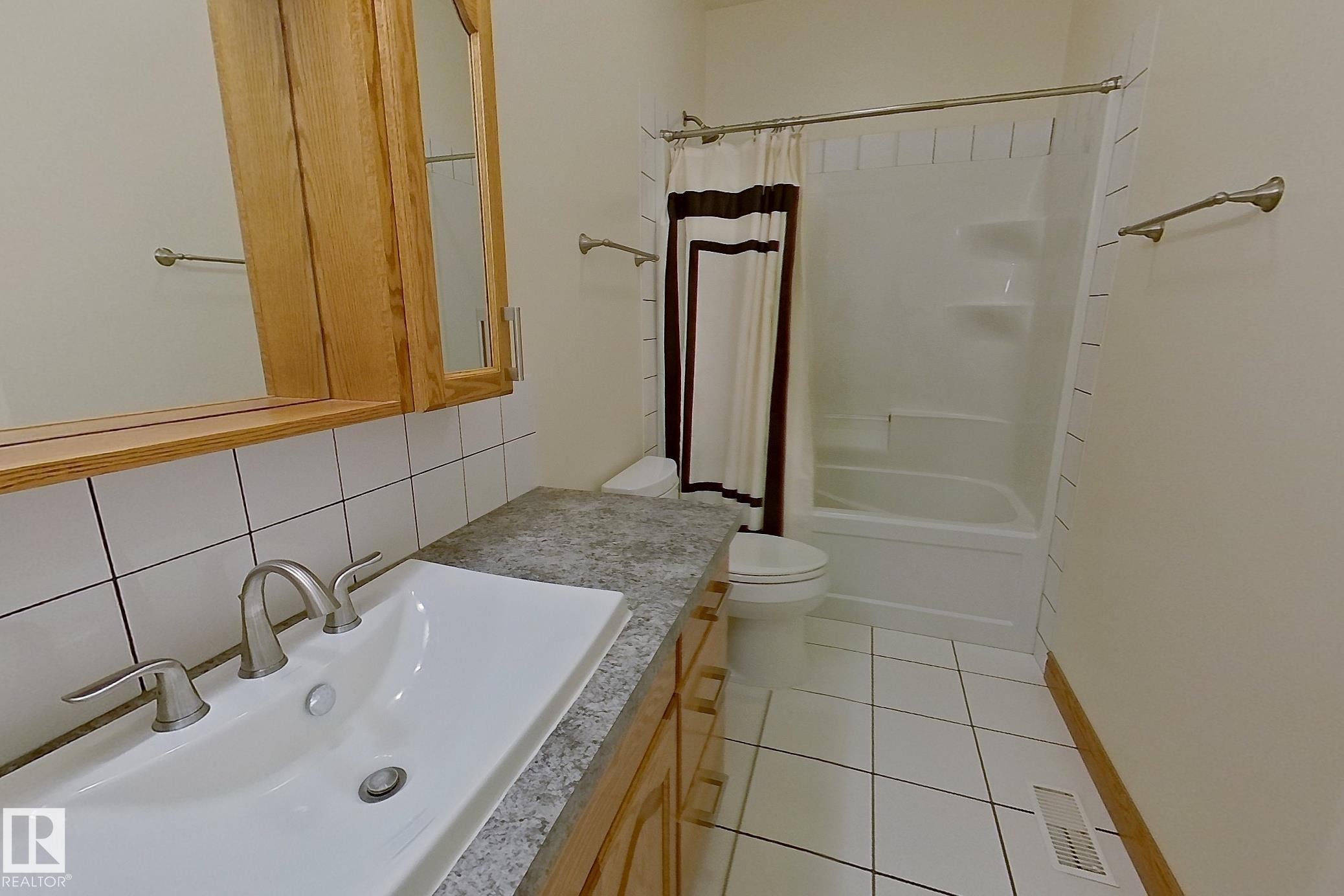 












621032 RR 234

,
Rural Athabasca County,




AB
T0G 1Z0

