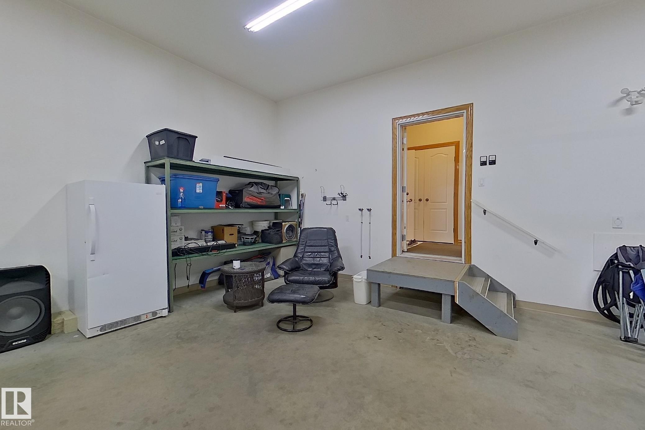 












621032 RR 234

,
Rural Athabasca County,




AB
T0G 1Z0

