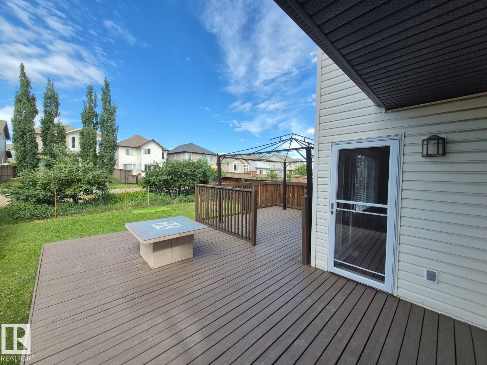 












8361 shaske Crescent

,
Edmonton,




AB
T6R 0B4


