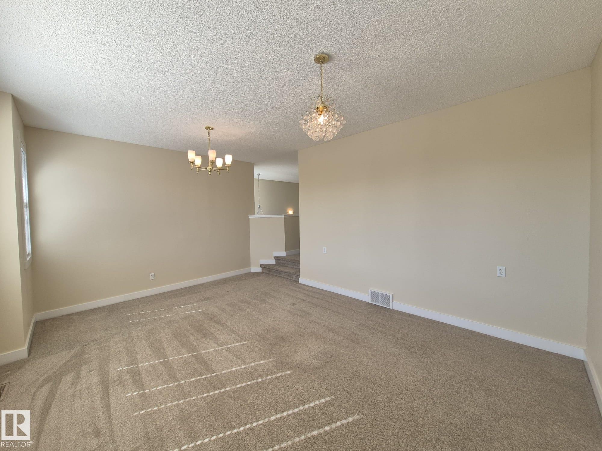












8361 shaske Crescent

,
Edmonton,




AB
T6R 0B4

