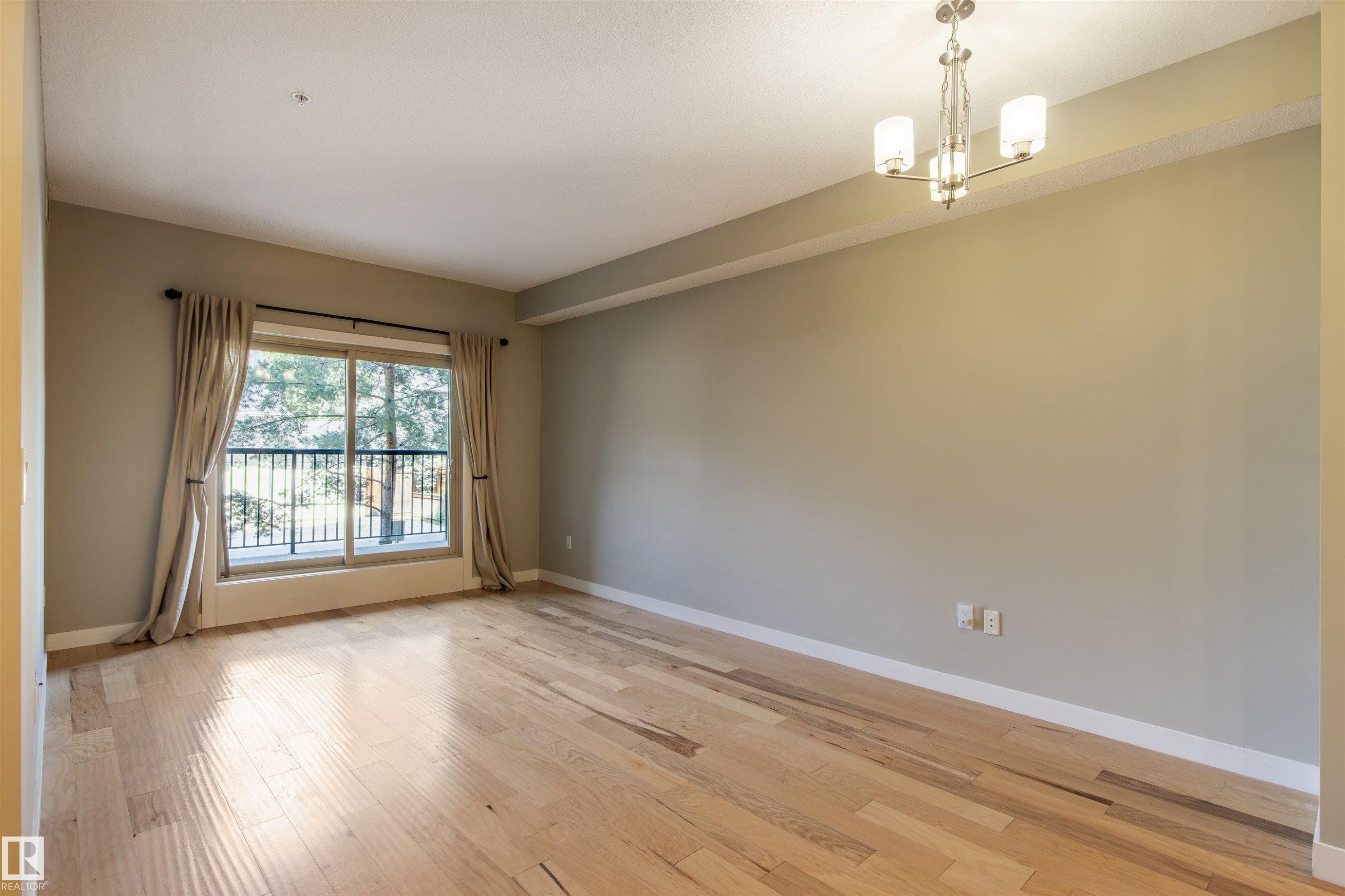 












107 8730 82 Avenue

,
Edmonton,




AB
T6C 0Z1

