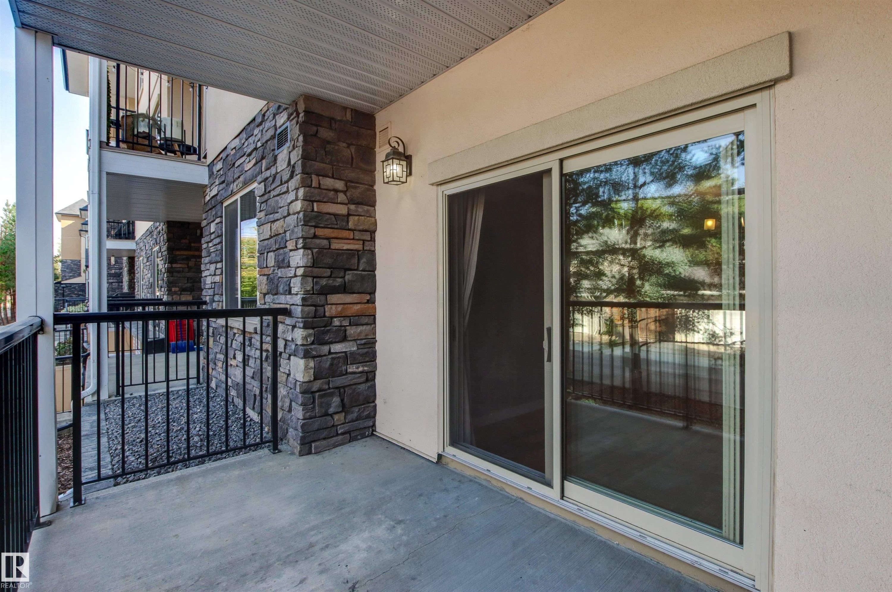 












107 8730 82 Avenue

,
Edmonton,




AB
T6C 0Z1

