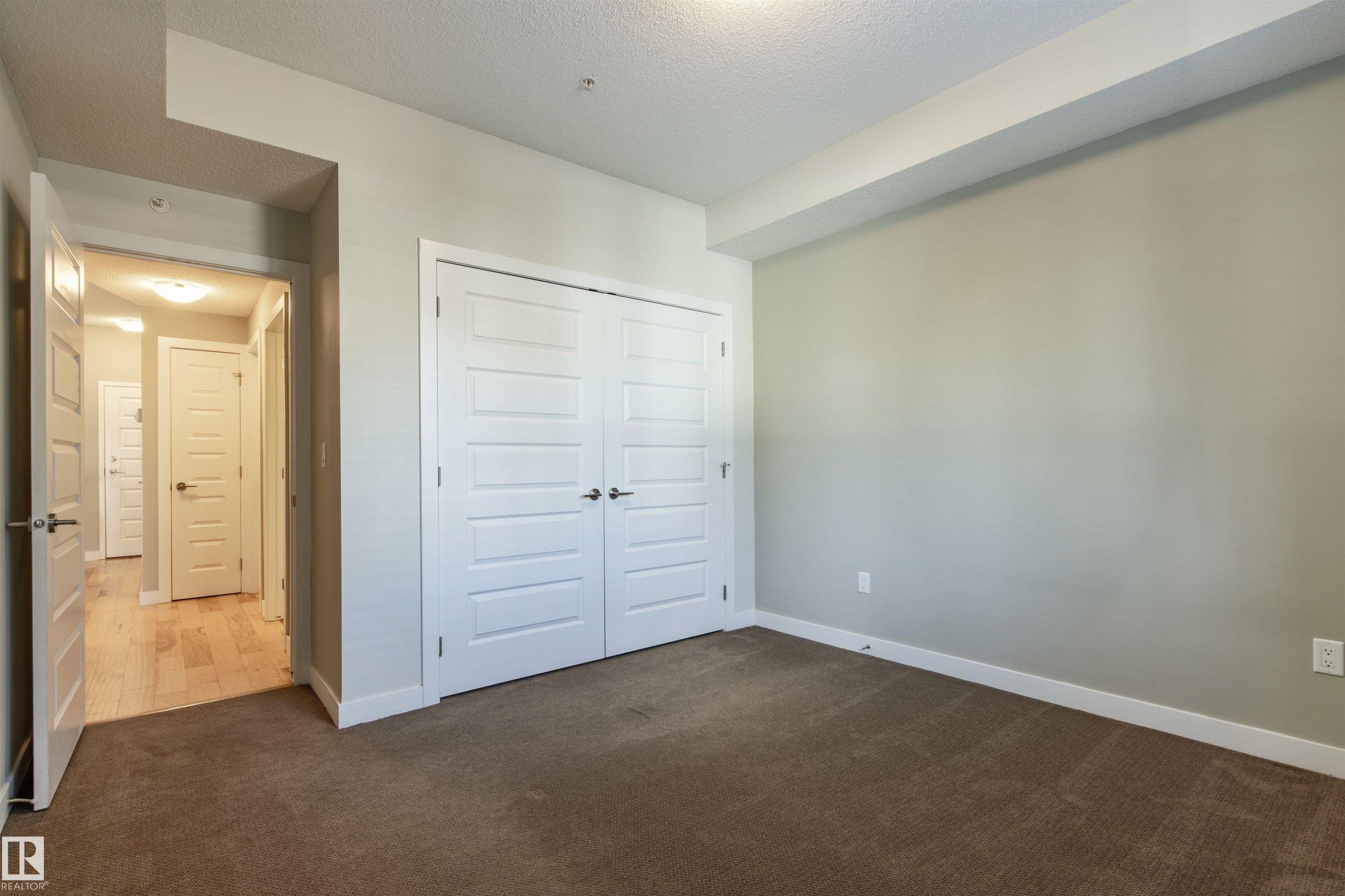 












107 8730 82 Avenue

,
Edmonton,




AB
T6C 0Z1

