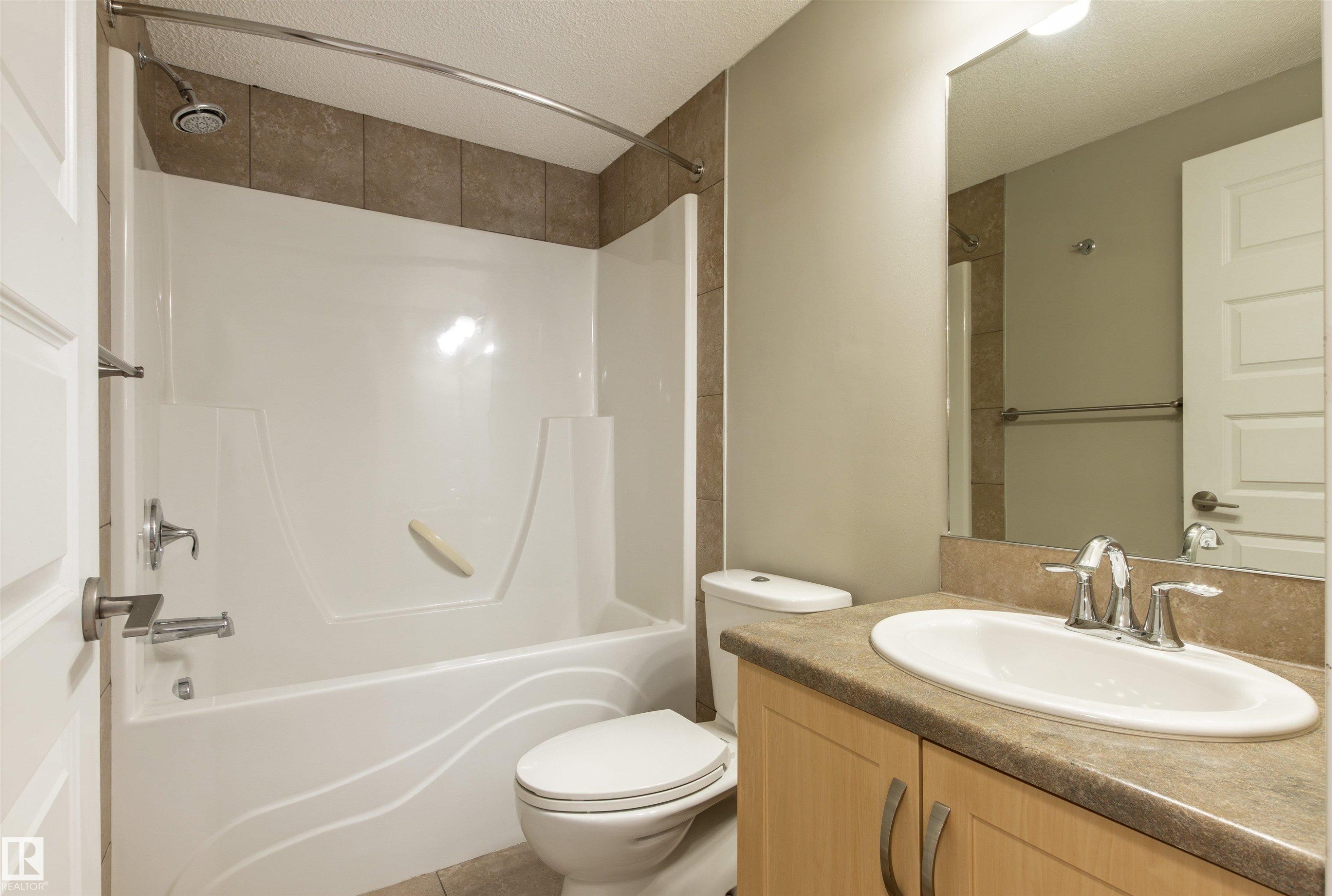












107 8730 82 Avenue

,
Edmonton,




AB
T6C 0Z1

