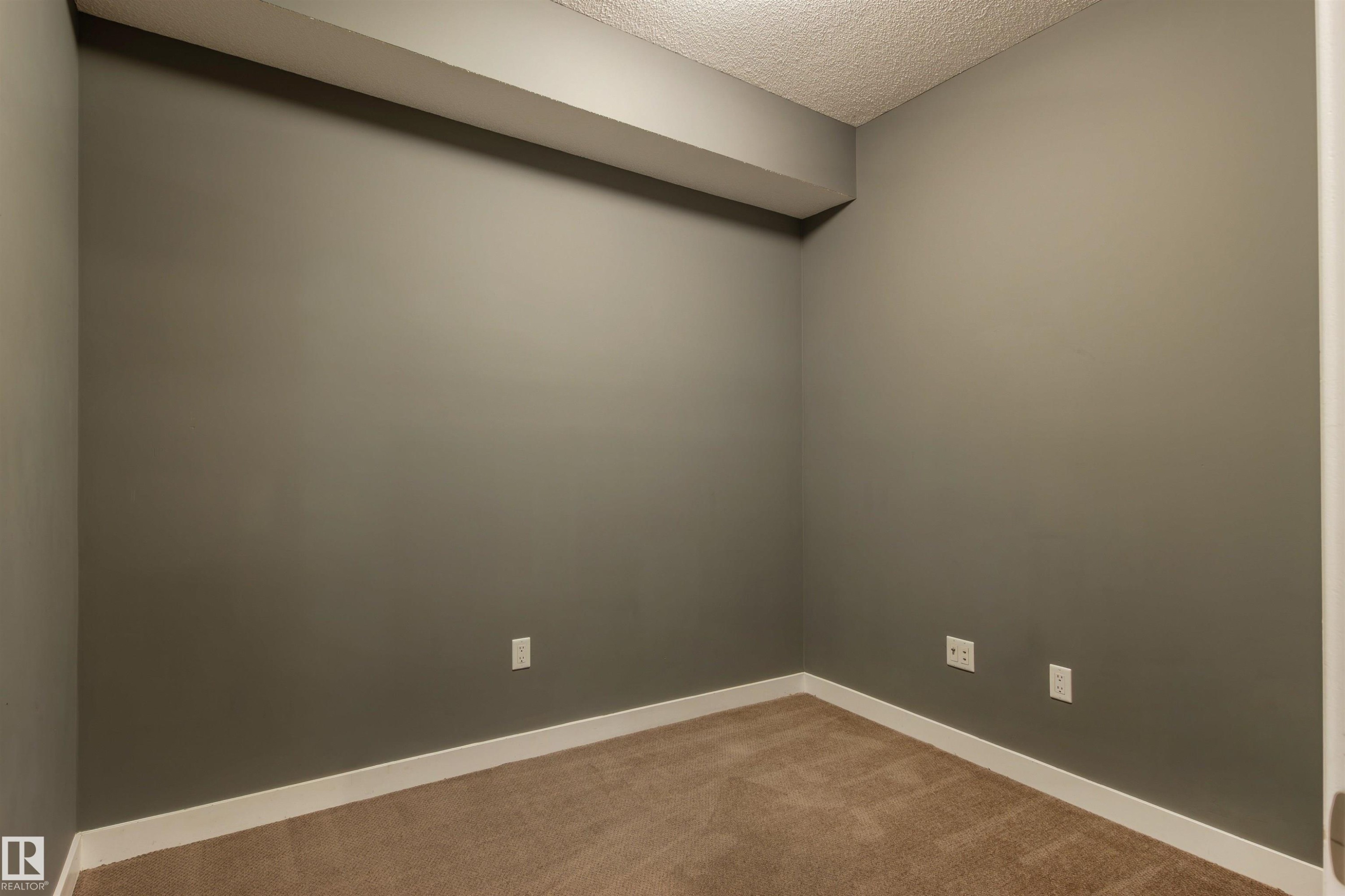 












107 8730 82 Avenue

,
Edmonton,




AB
T6C 0Z1

