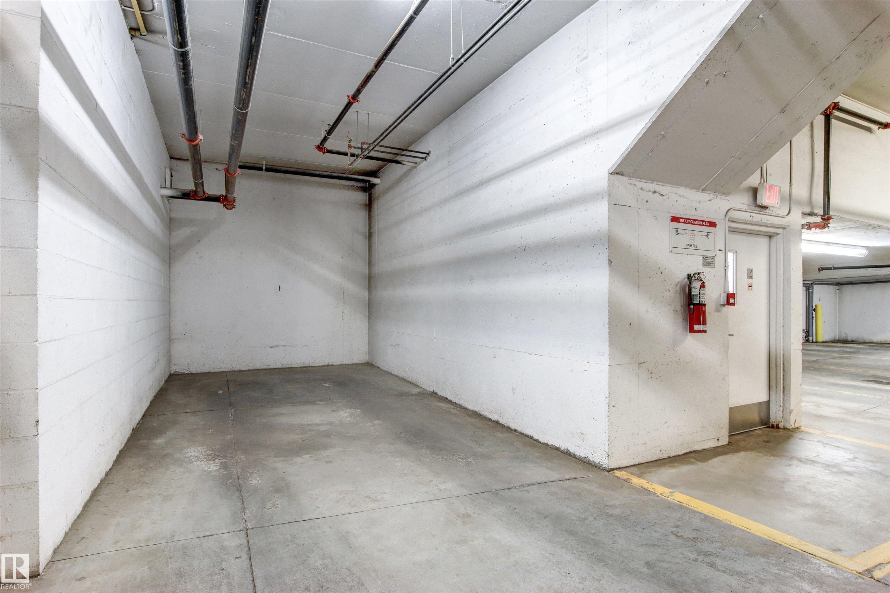 












107 8730 82 Avenue

,
Edmonton,




AB
T6C 0Z1

