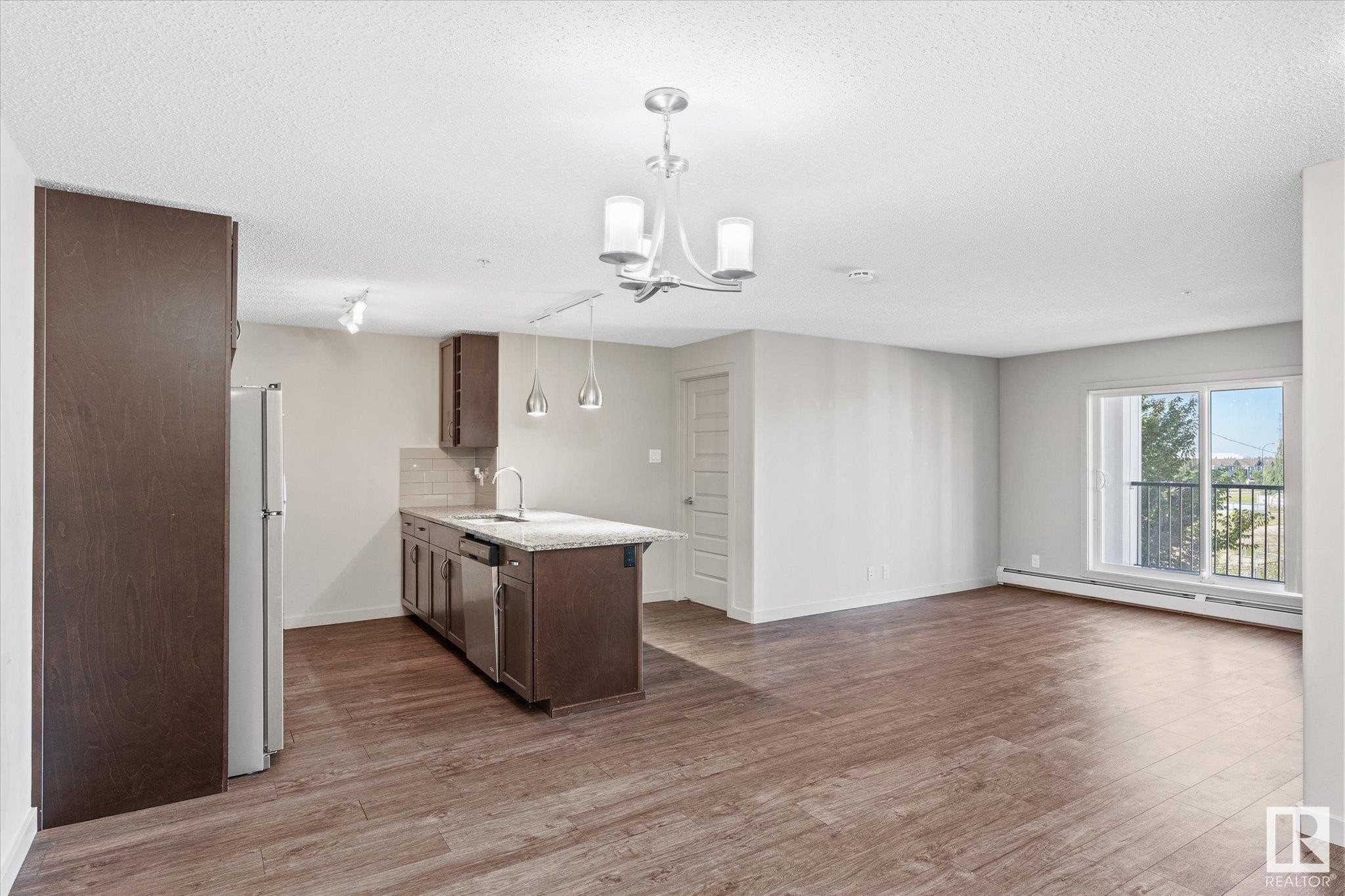 












316 4008 SAVARYN Drive

,
Edmonton,




AB
T6X 2E5

