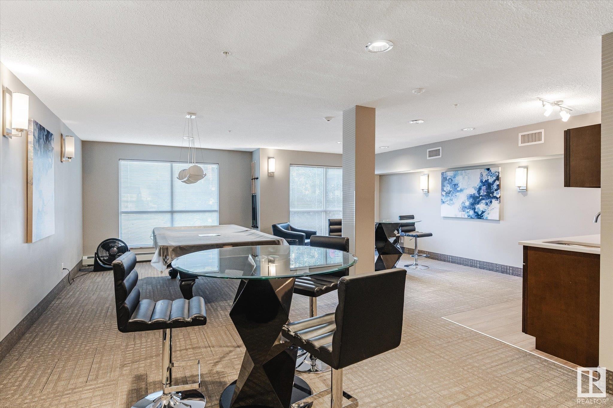 












316 4008 SAVARYN Drive

,
Edmonton,




AB
T6X 2E5

