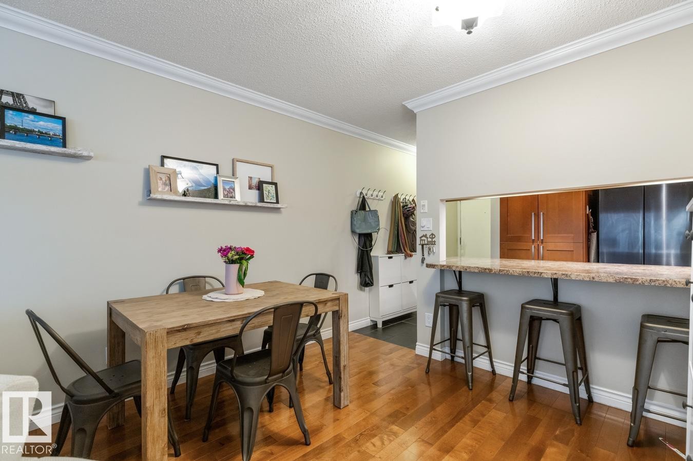 












410 10139 117 Street

,
Edmonton,




AB
T5K 2L3

