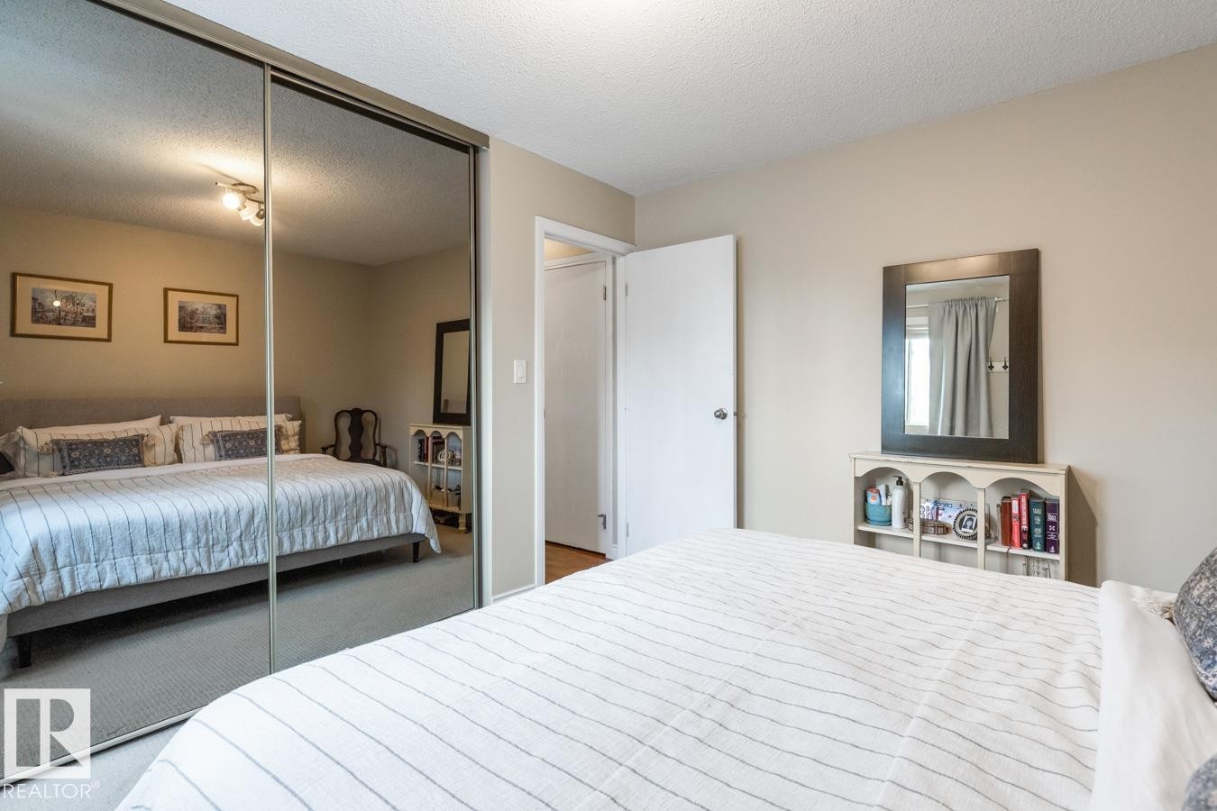 












410 10139 117 Street

,
Edmonton,




AB
T5K 2L3

