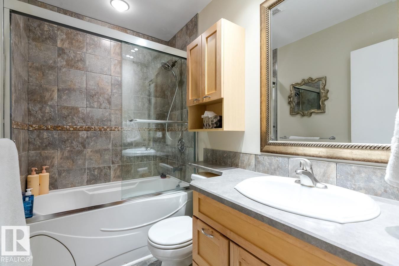 












410 10139 117 Street

,
Edmonton,




AB
T5K 2L3


