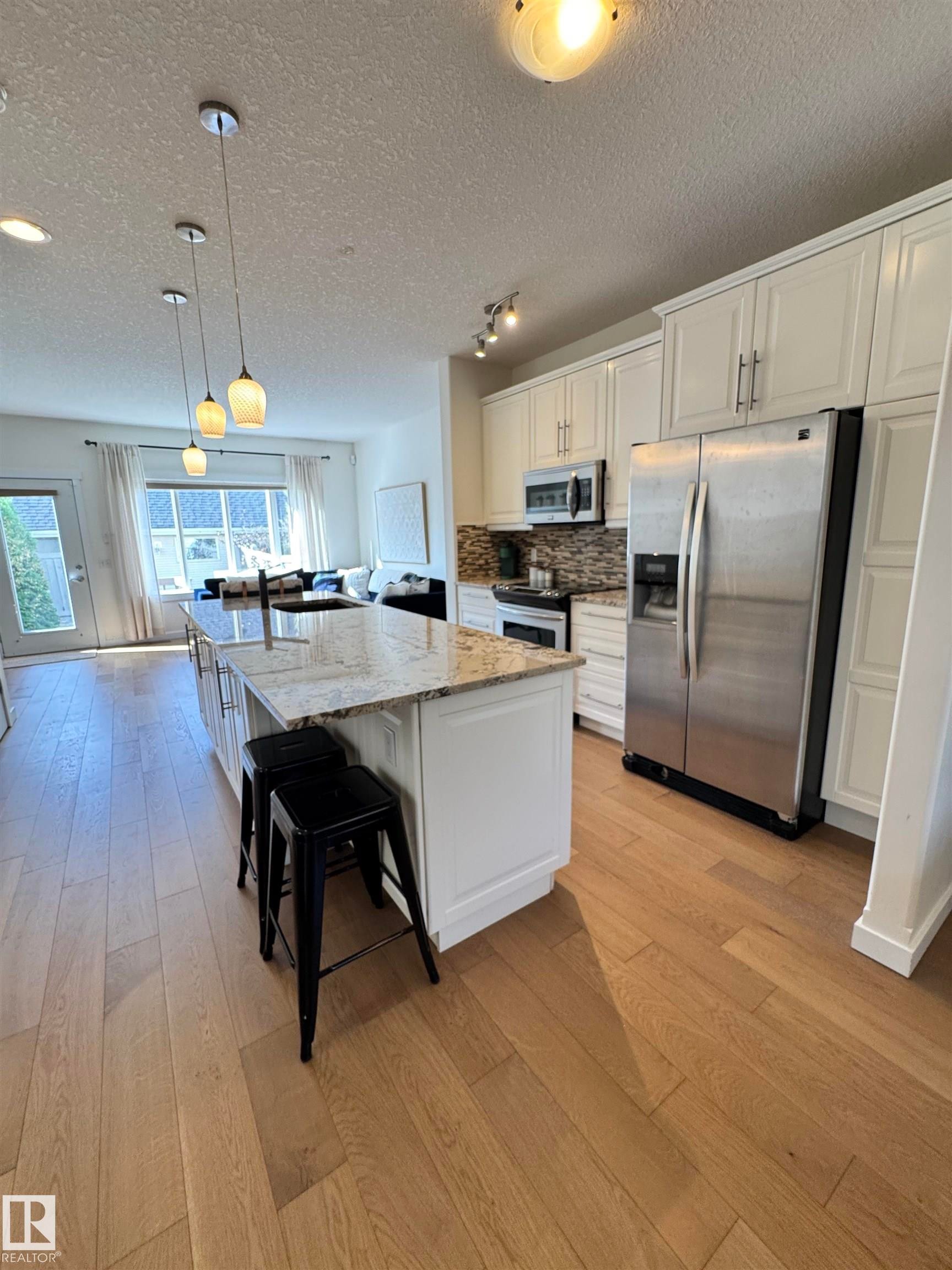 












14418 98 Street

,
Edmonton,




AB
T5E 6M9

