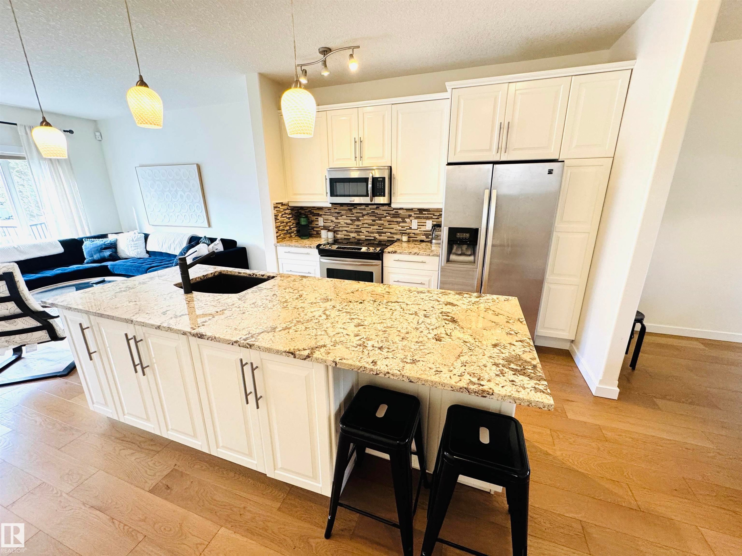 












14418 98 Street

,
Edmonton,




AB
T5E 6M9

