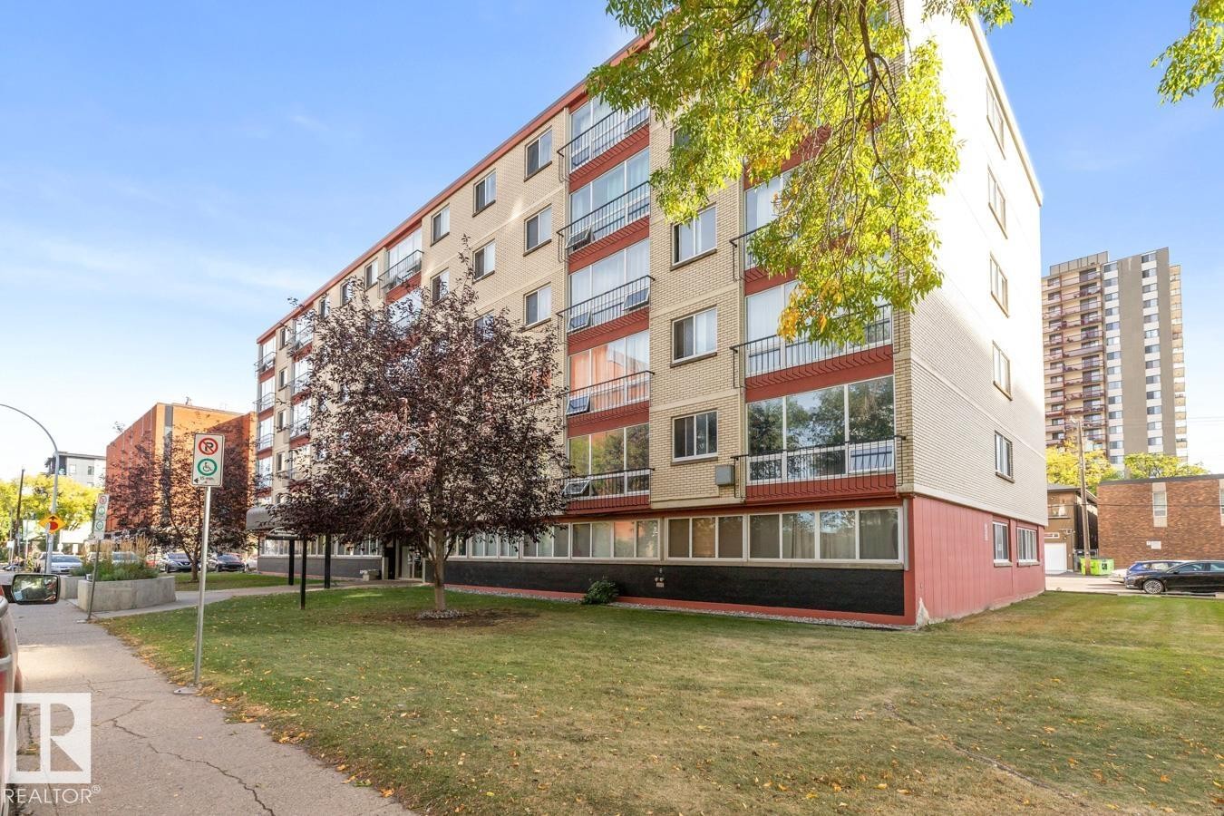 












205 10135 120 Street

,
Edmonton,




AB
T5K 2A1

