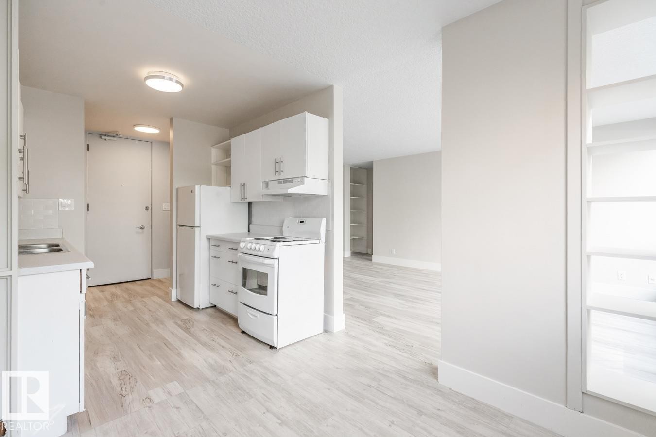 












205 10135 120 Street

,
Edmonton,




AB
T5K 2A1

