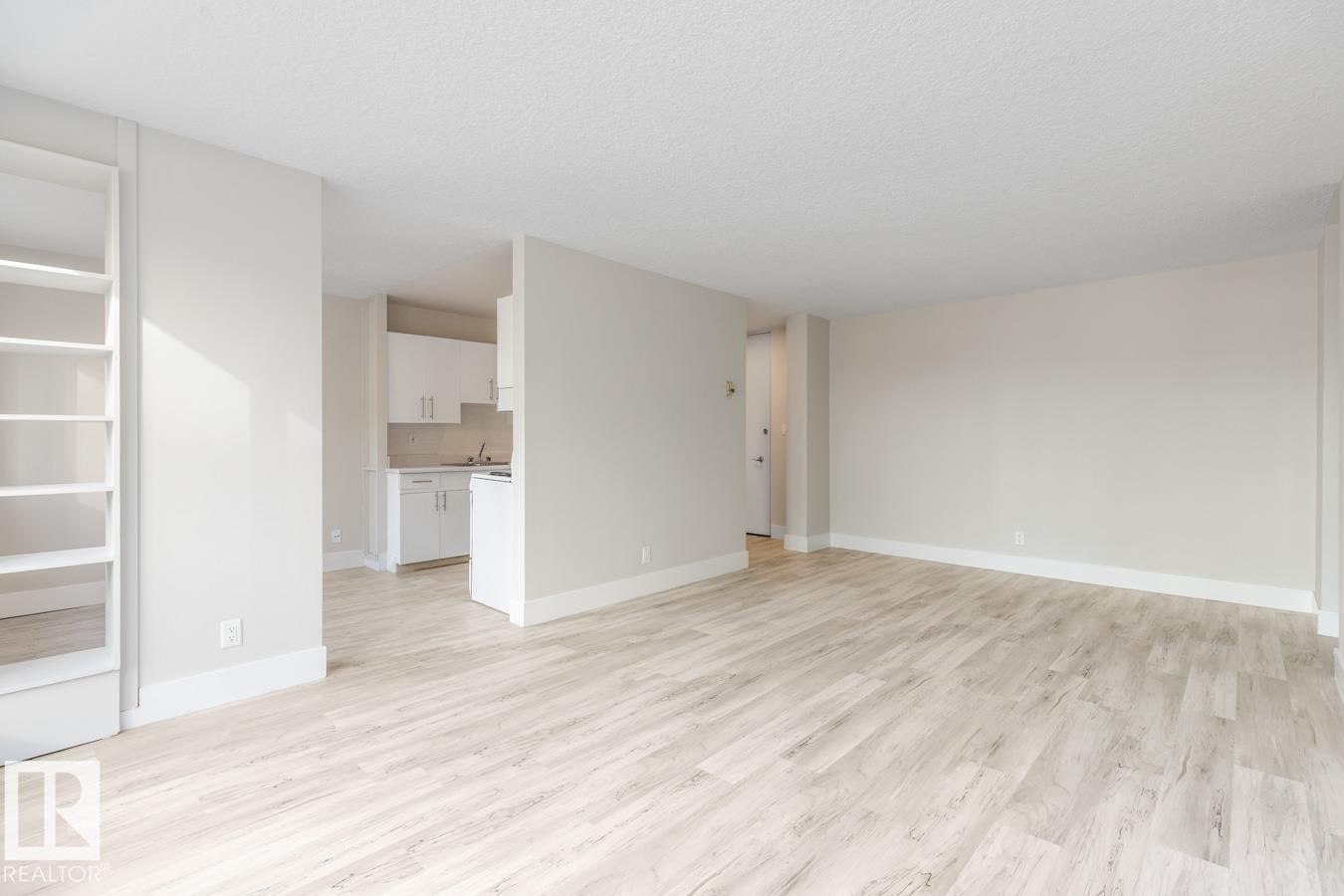 












205 10135 120 Street

,
Edmonton,




AB
T5K 2A1

