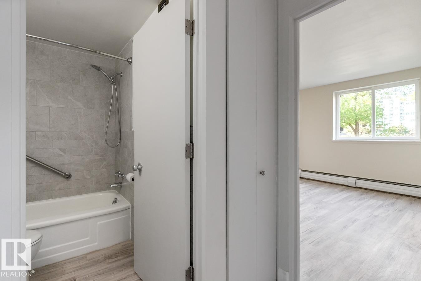 












205 10135 120 Street

,
Edmonton,




AB
T5K 2A1

